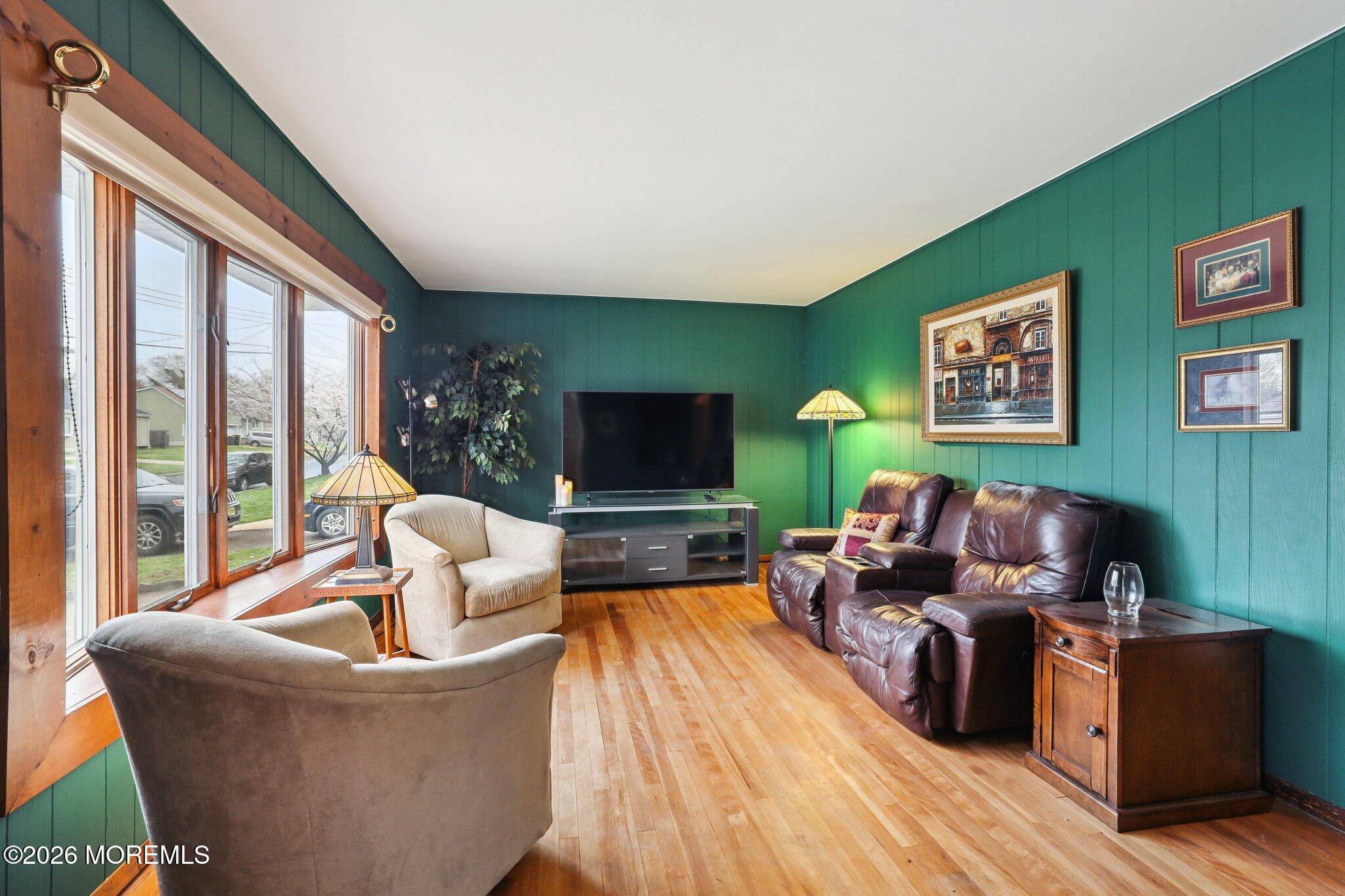 42 Parkview Drive Image 3