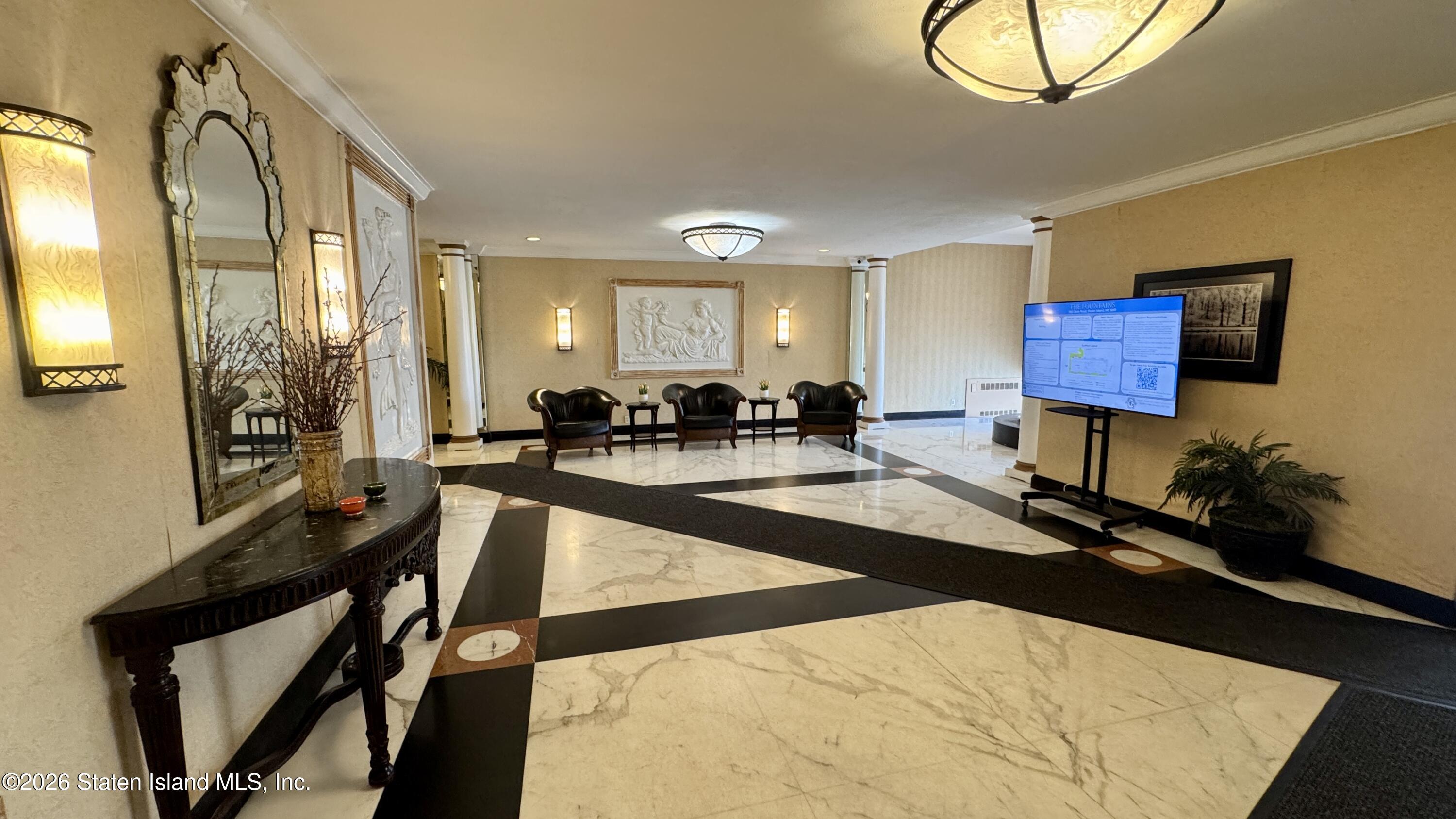 1100 Clove Road 2b Image 5