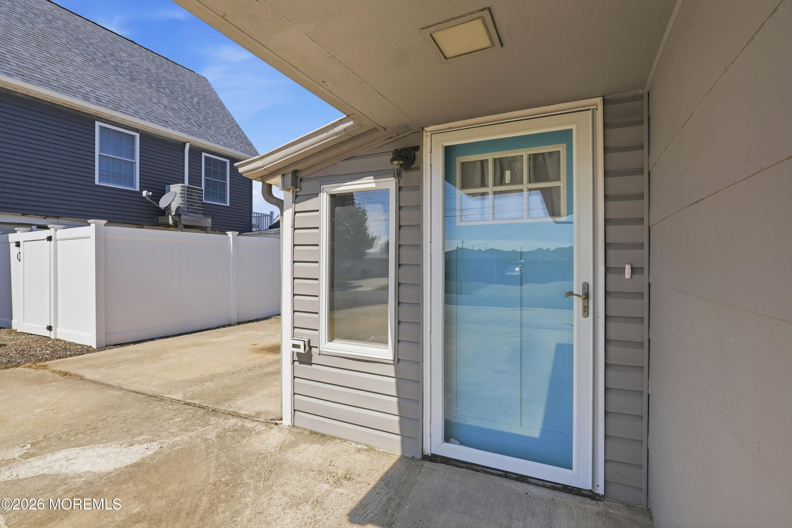 18 Lake Huron Drive Image 2