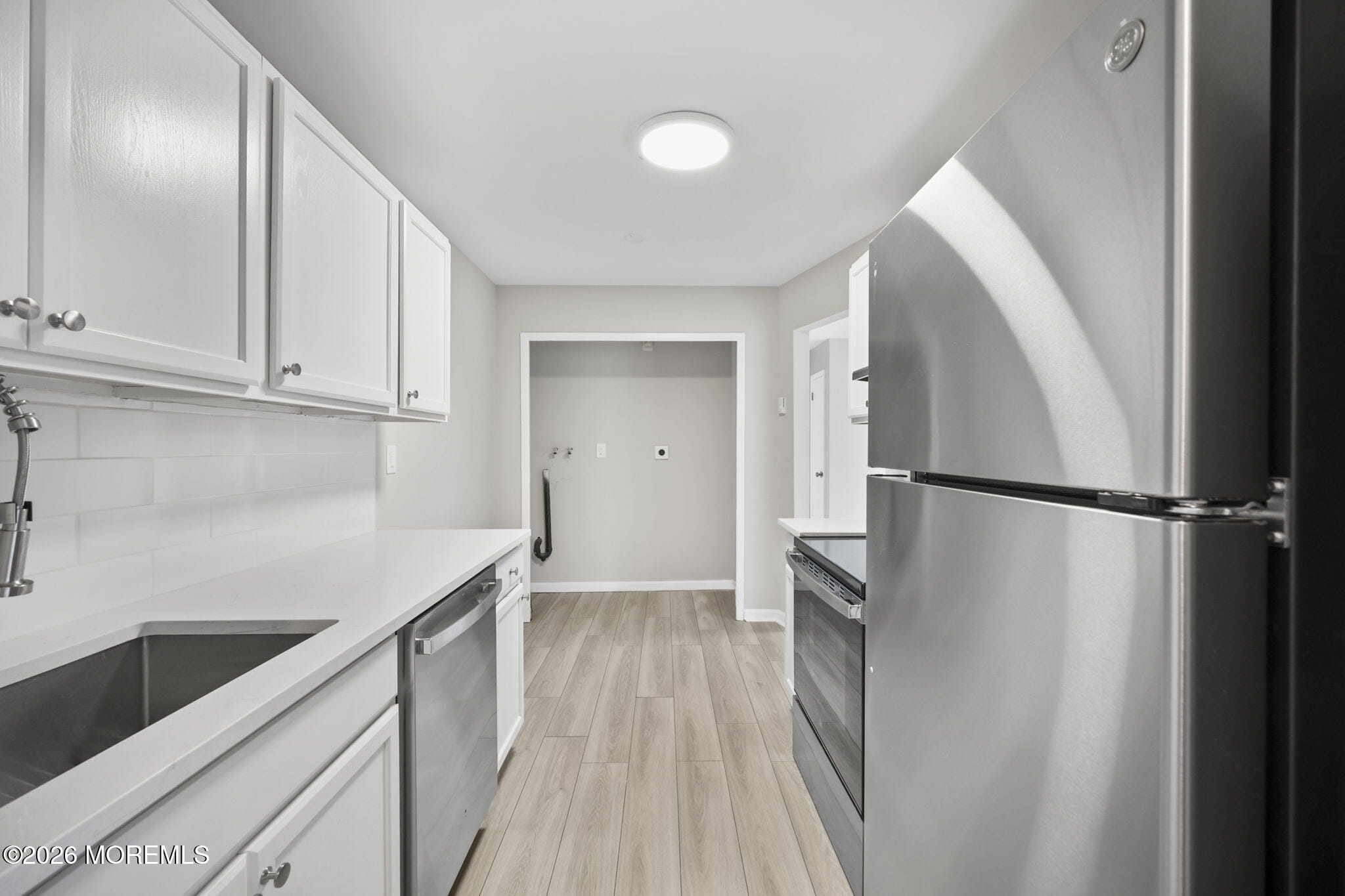 127 Amberly Drive C Image 4