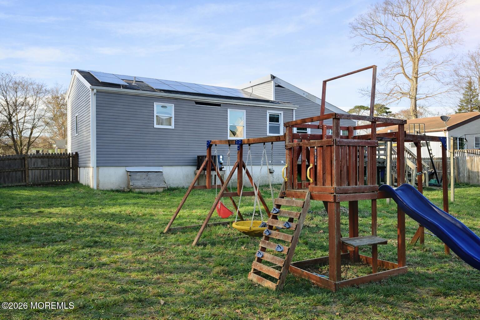 964 Center Street Image 5