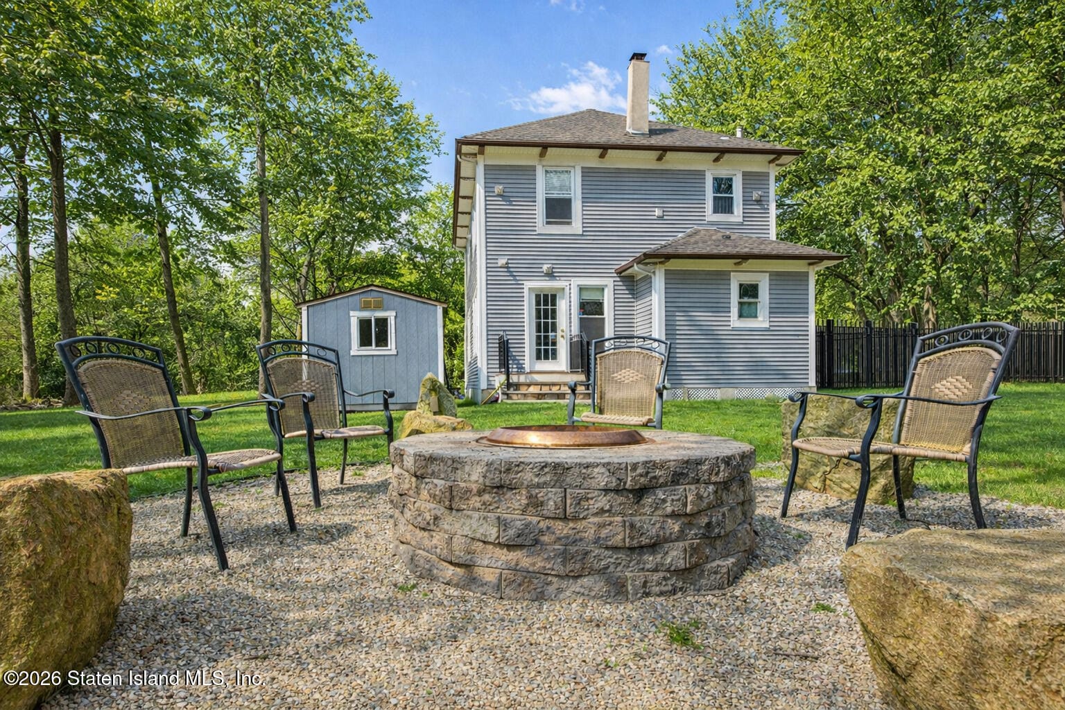 40 Adelphi Avenue Image 5