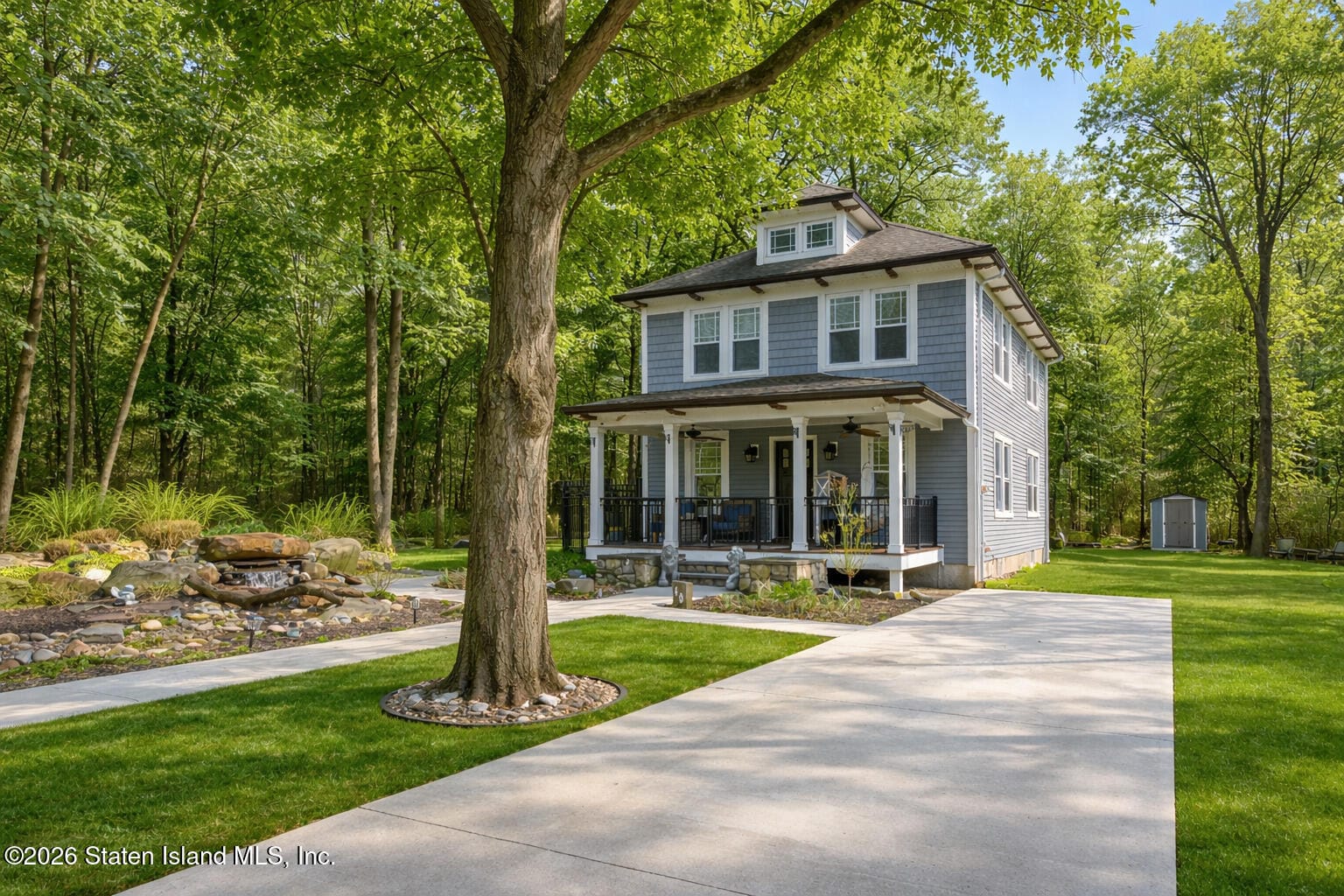 40 Adelphi Avenue Image 2