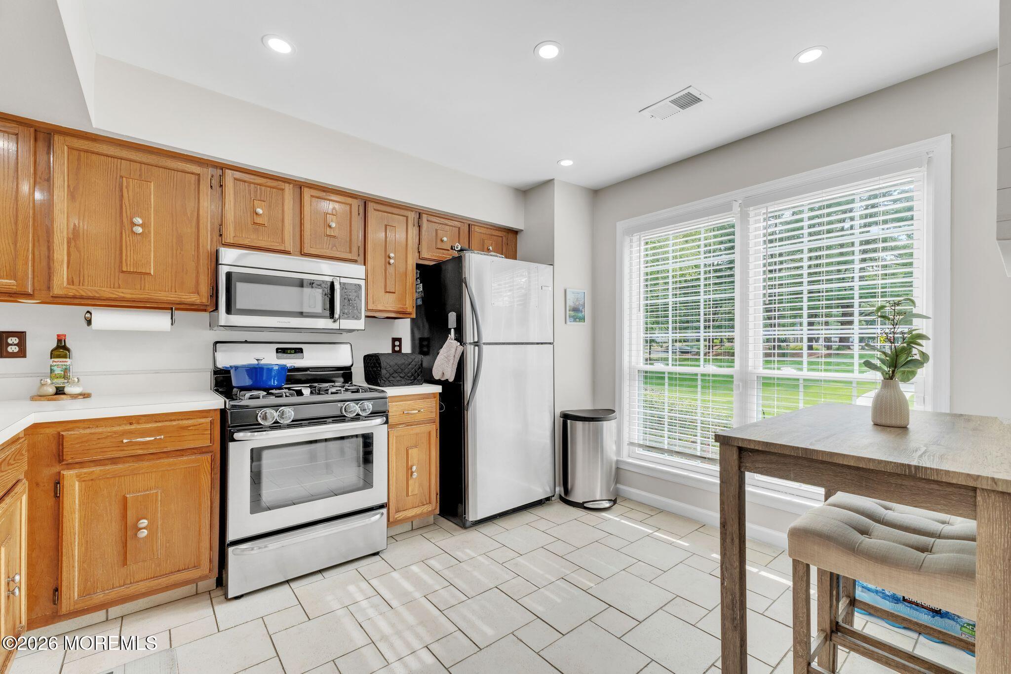 4 Vassar Place Image 4