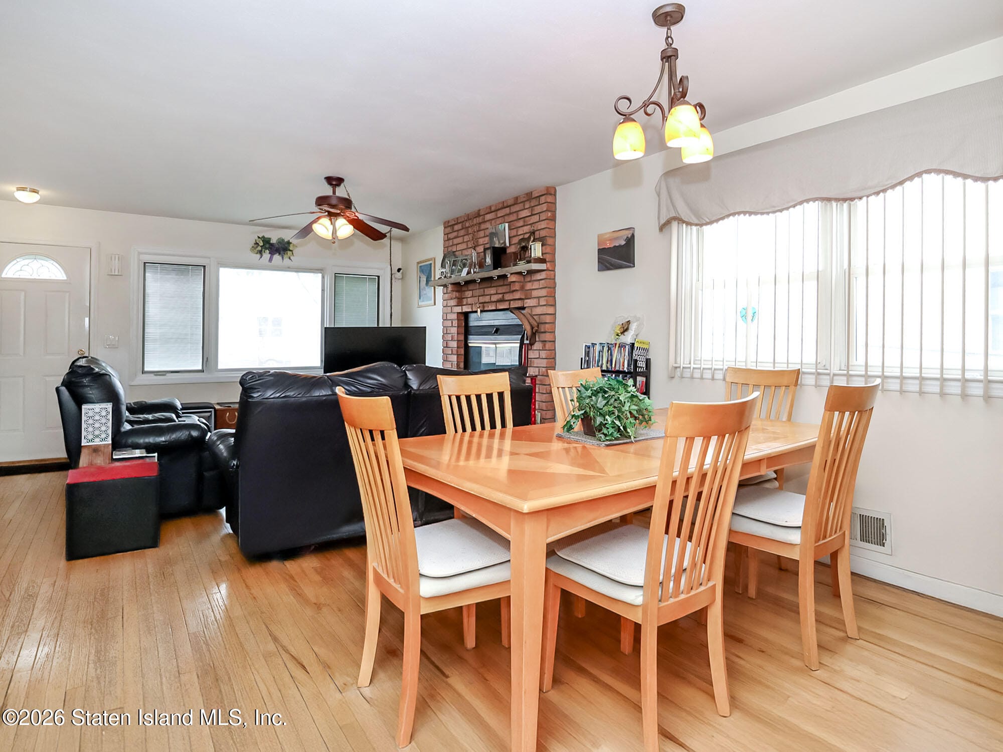 333 Bedford Avenue Image 4