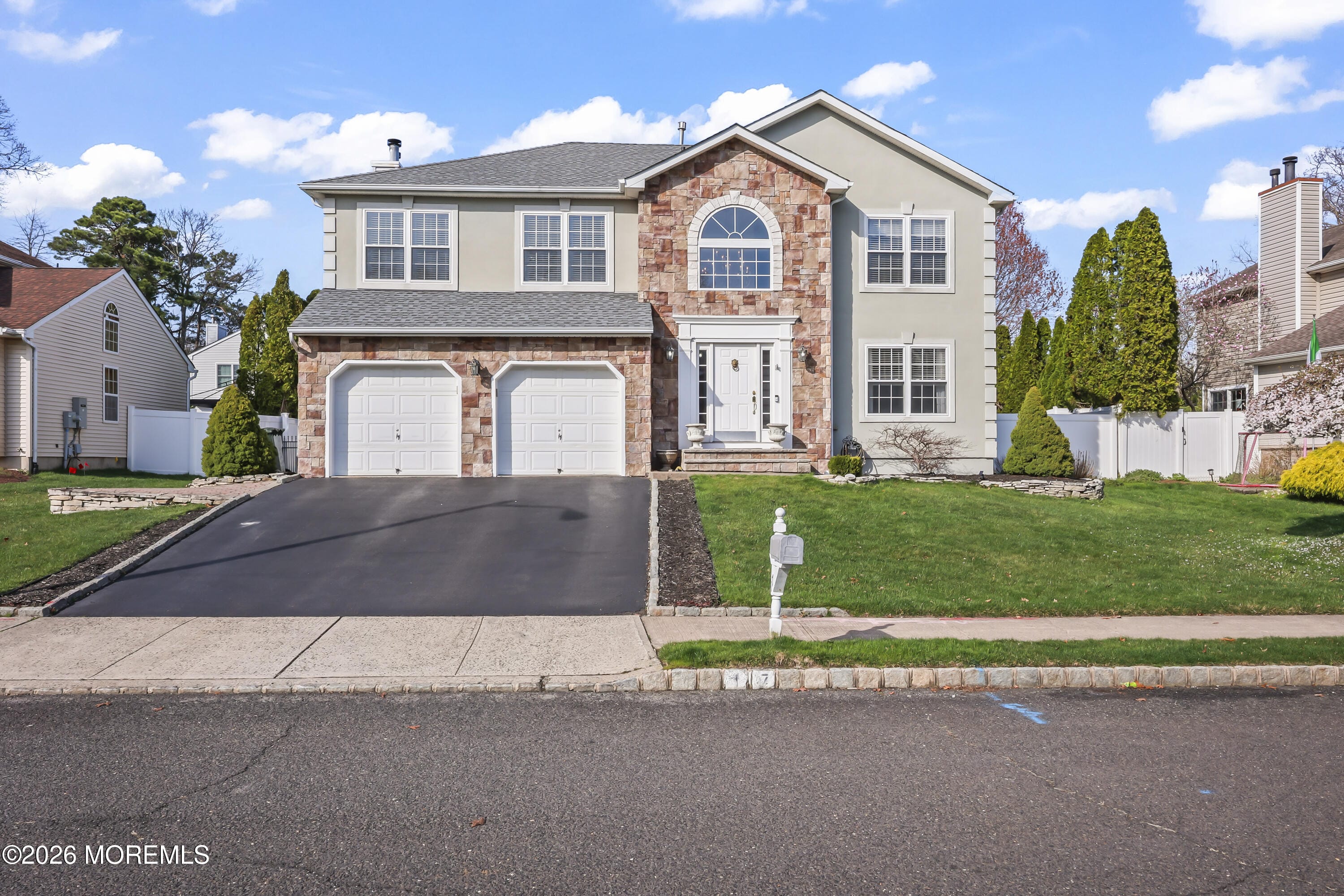 17 Sun Hollow Road, Howell, NJ, 07731