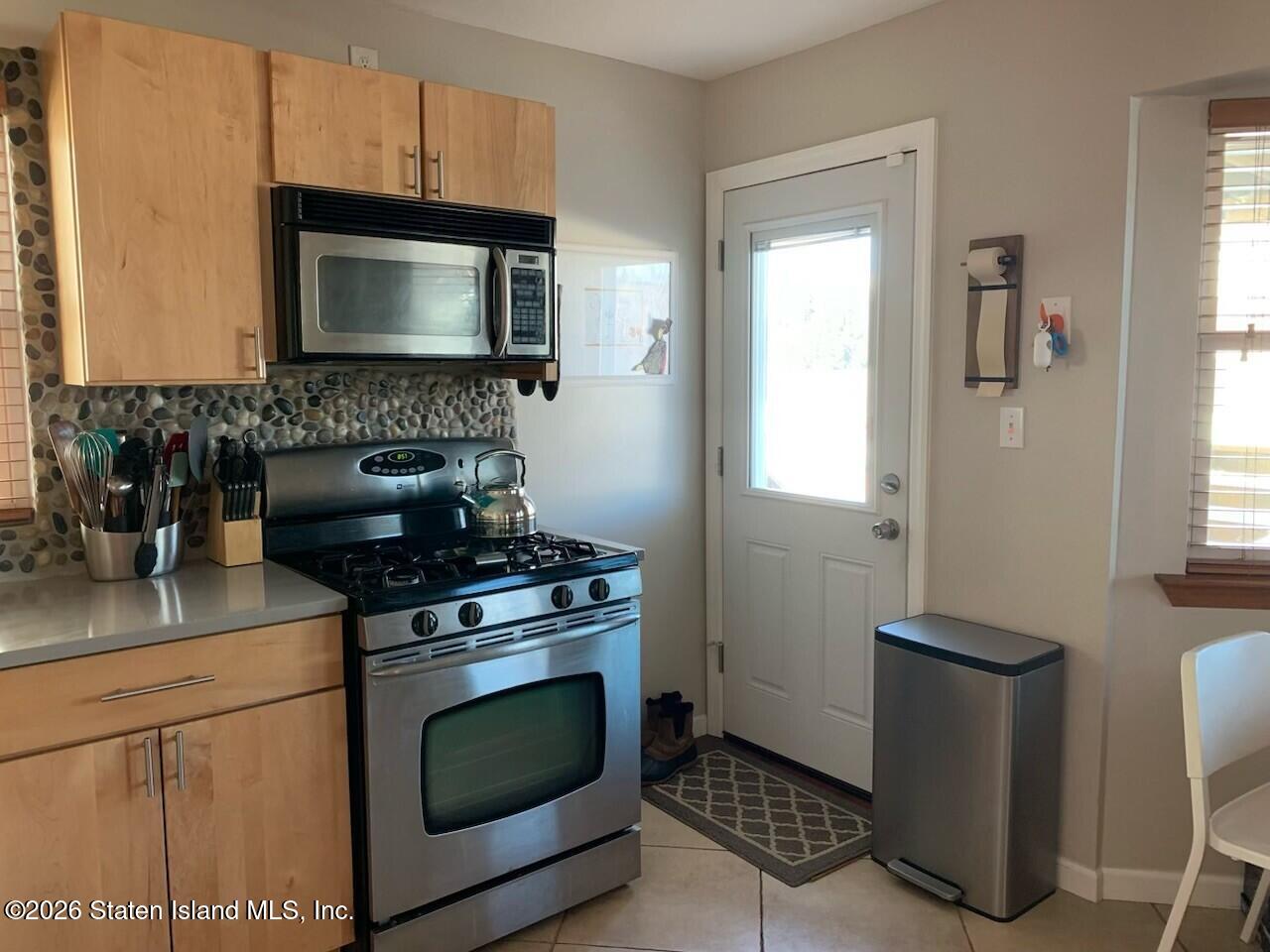 15 Lava Street Image 5