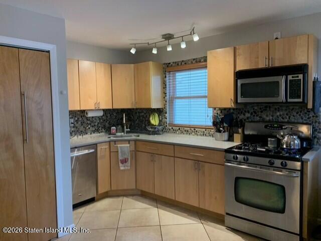 15 Lava Street, Staten Island, NY, 10305 image 7