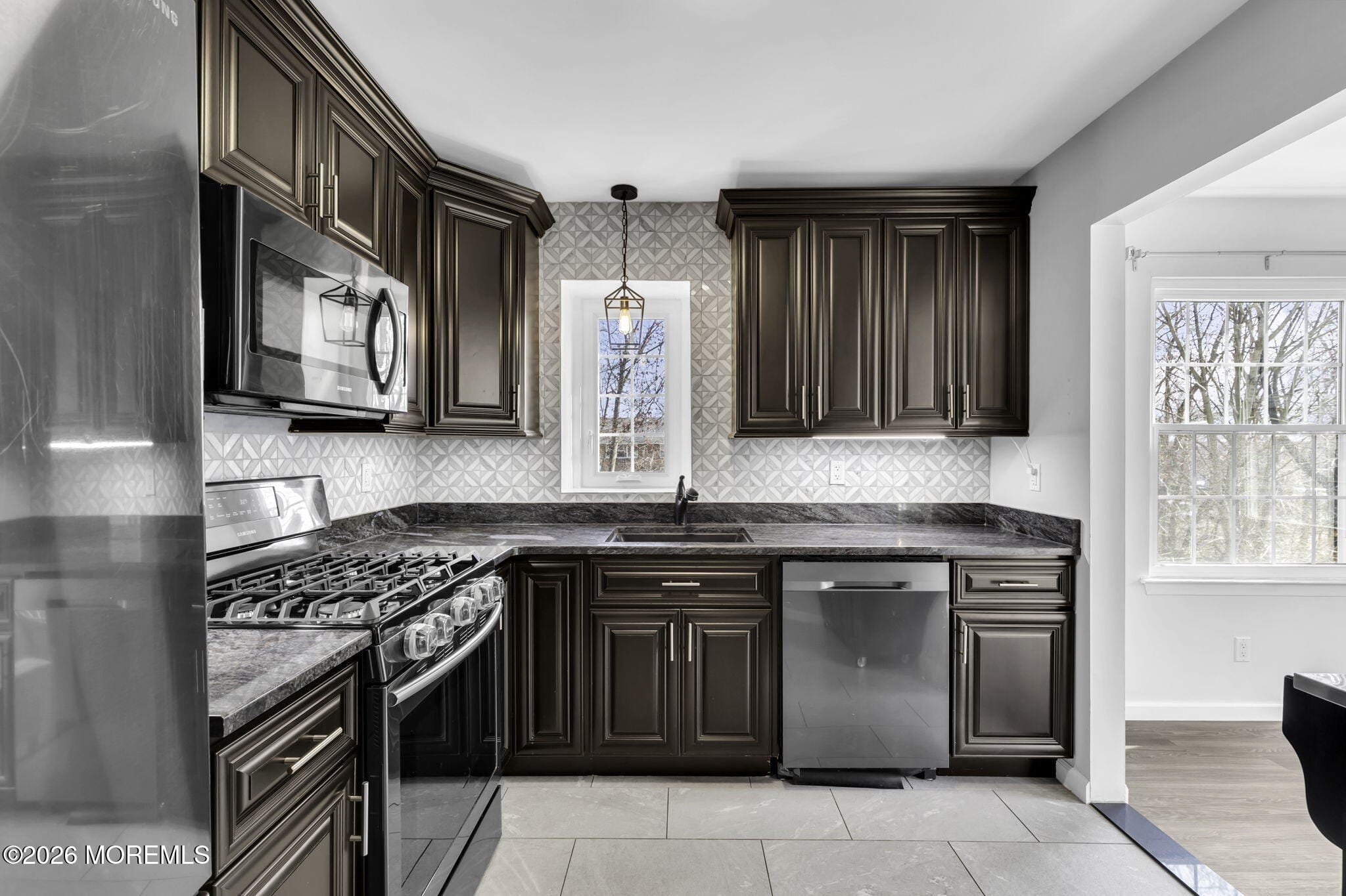 231 Atlantic Street 55 Image 4