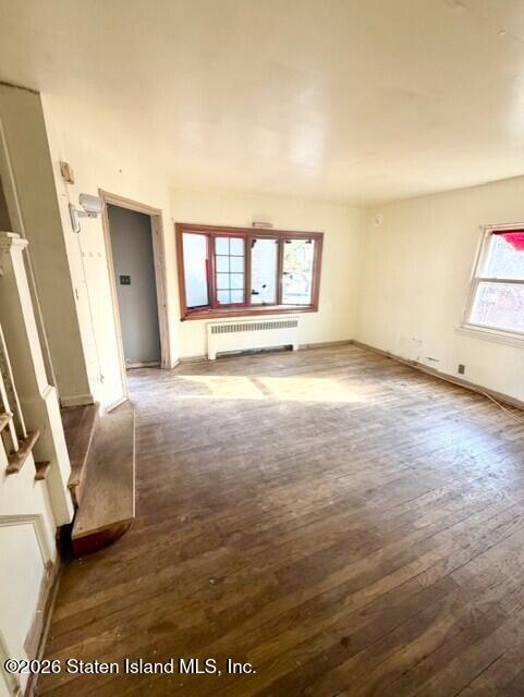 1051 Victory Boulevard Image 3