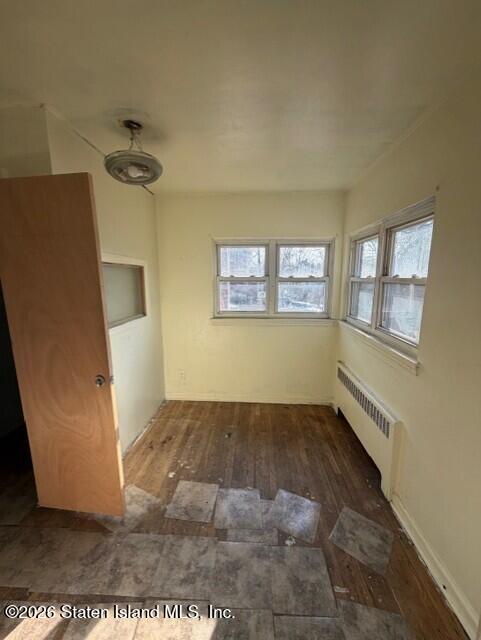 1051 Victory Boulevard Image 5