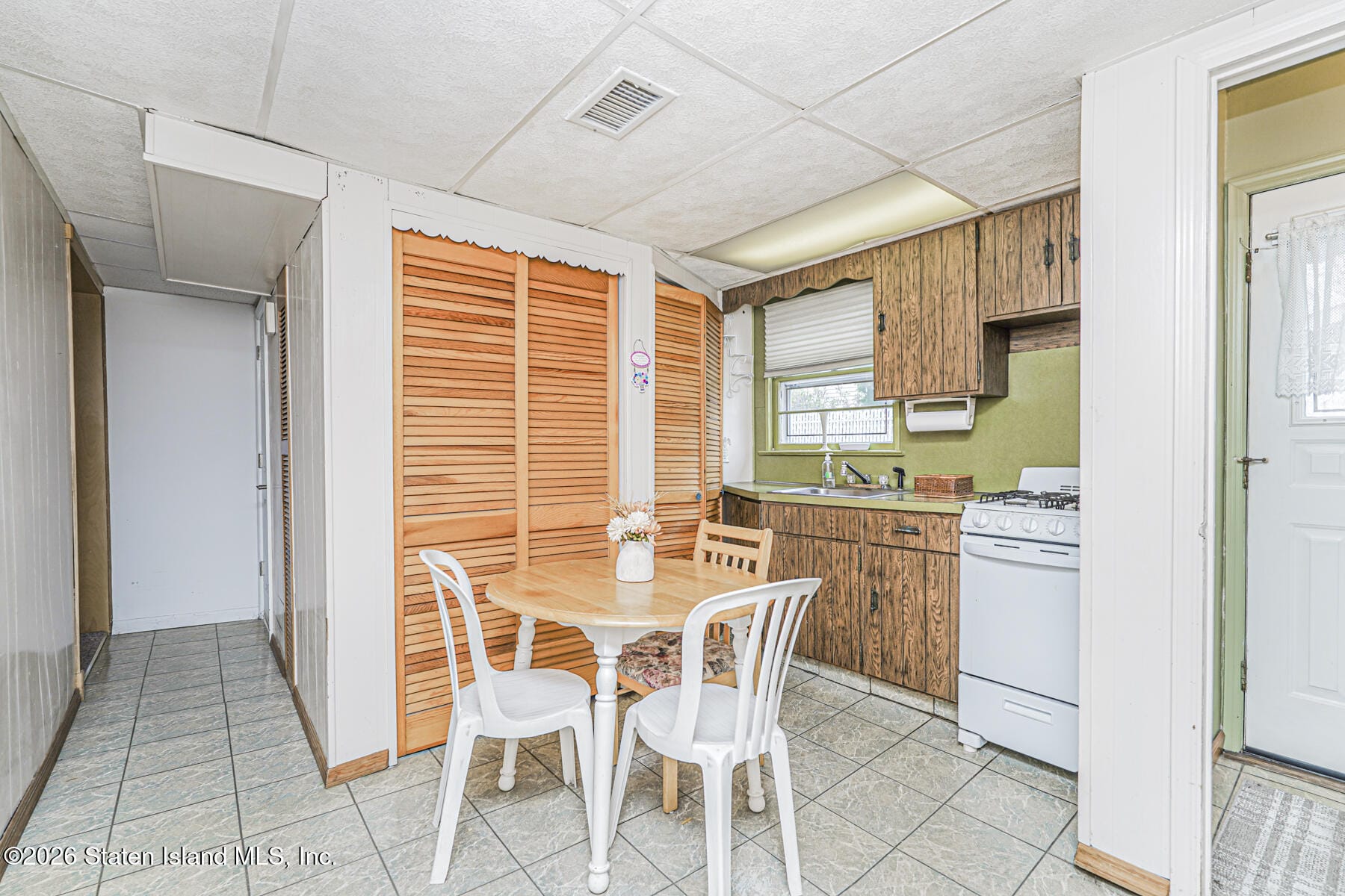 14 Preston Avenue Image 3