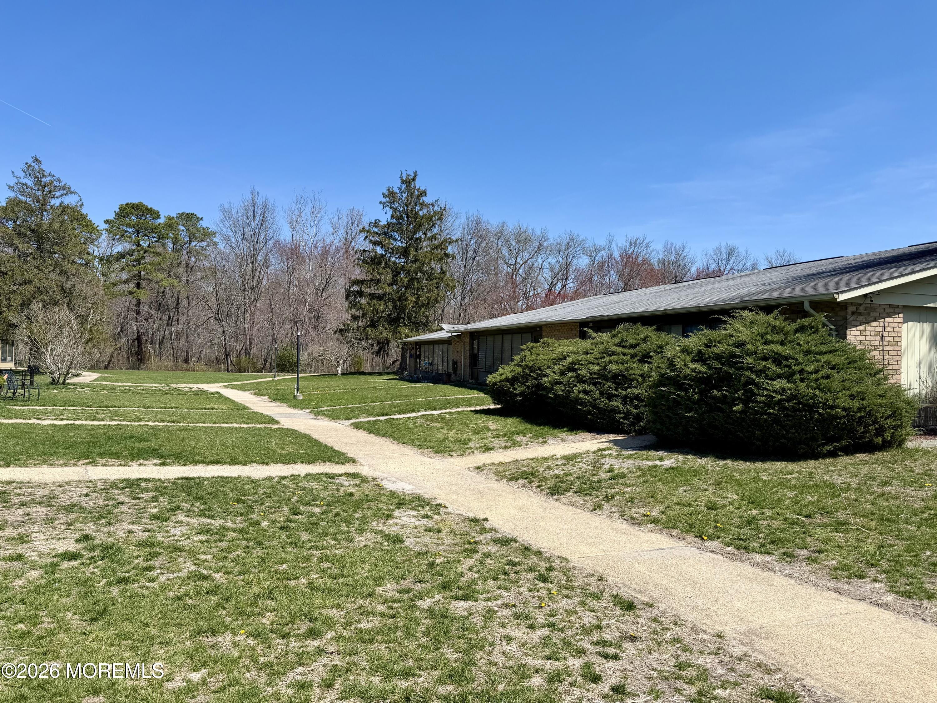 20 Yorkshire Court D Image 2