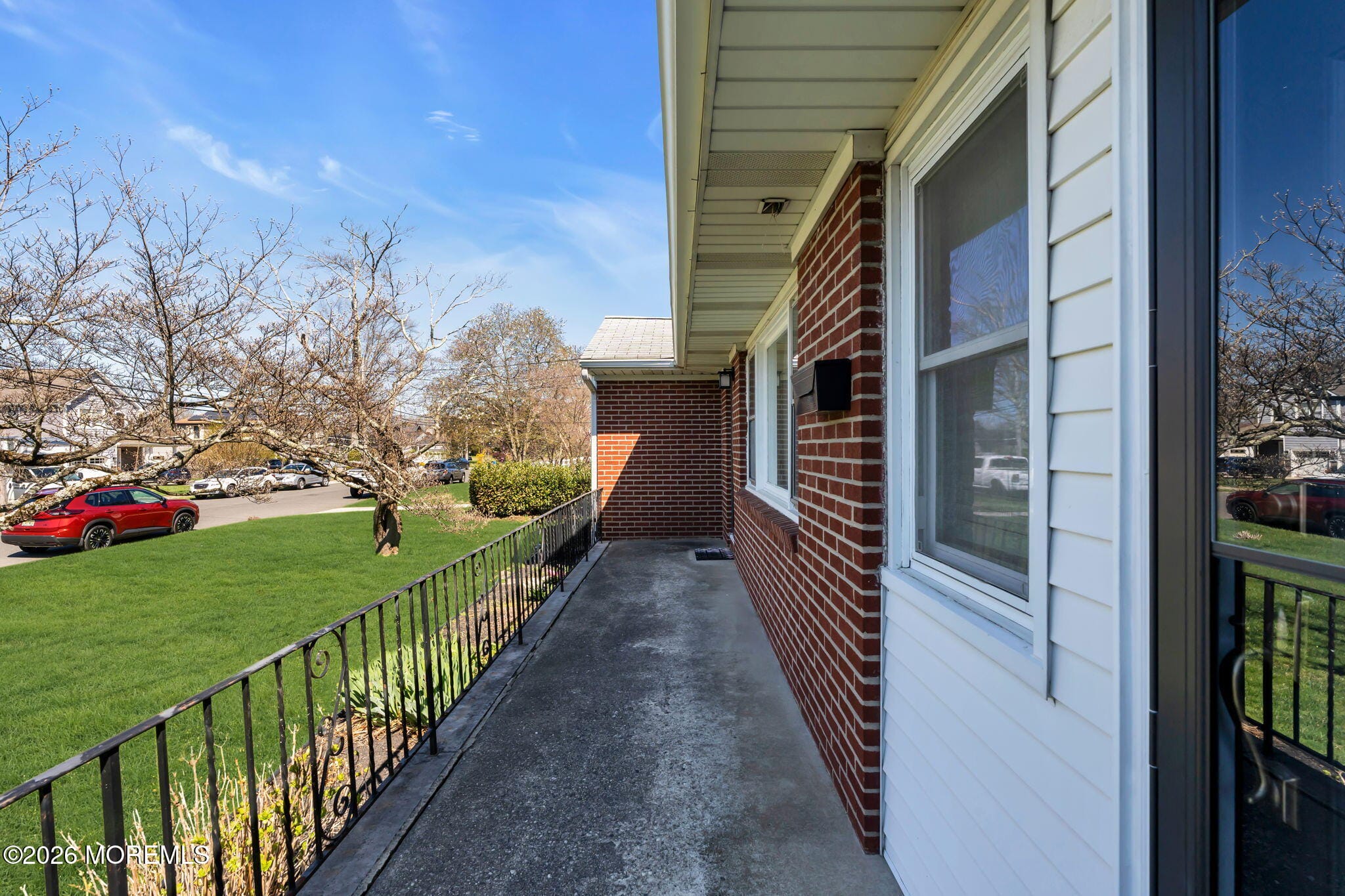 14 Monroe Street Image 4