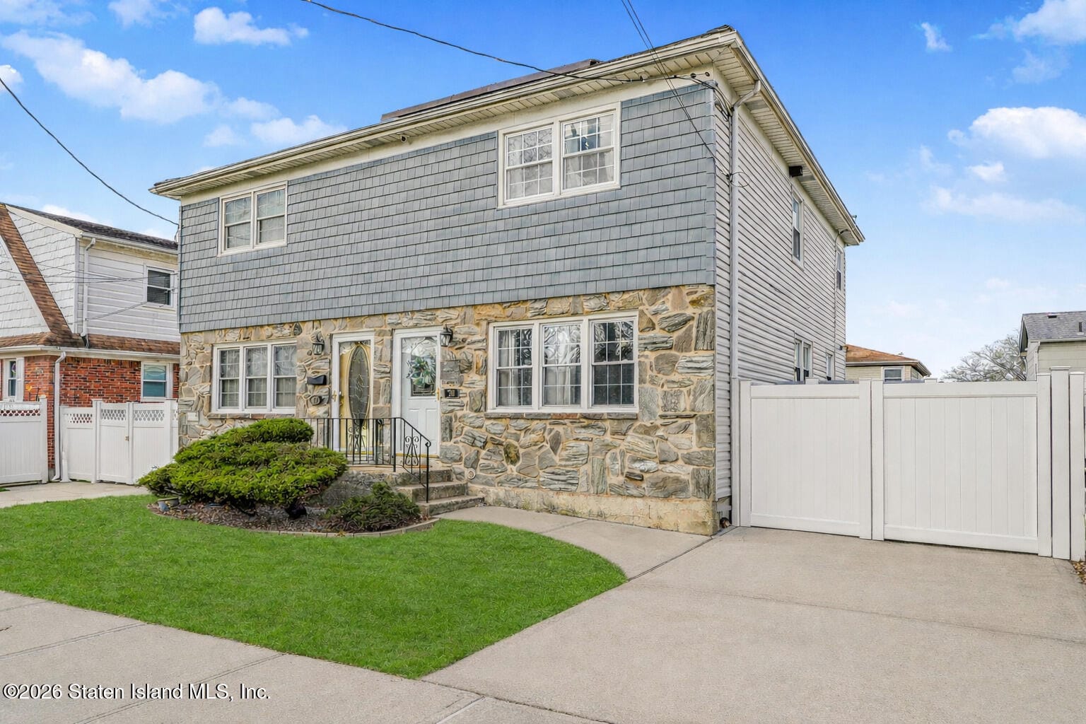 79 Escanaba Avenue Image 2