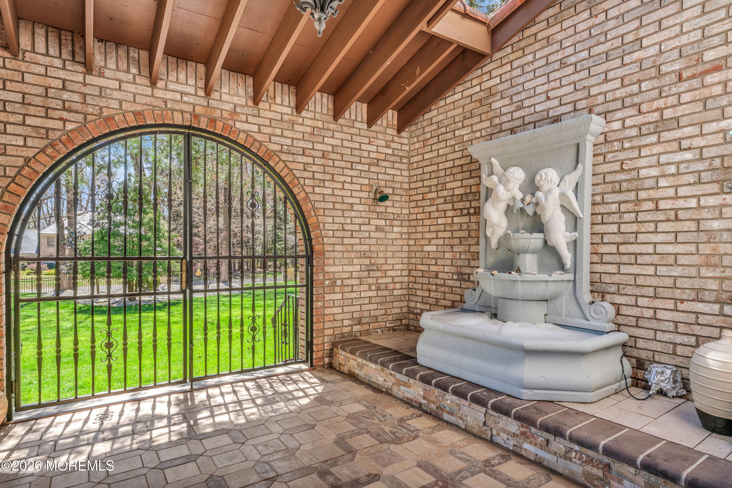 12 Red Fox Run Image 5