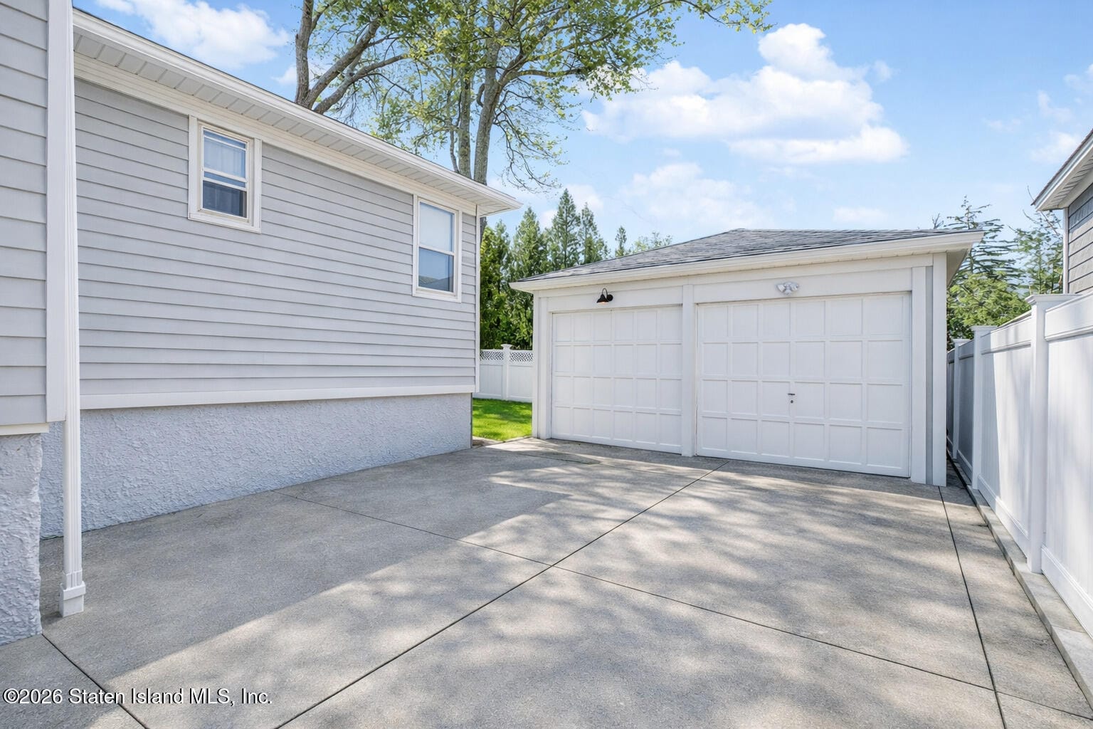 12 Leonard Avenue Image 3