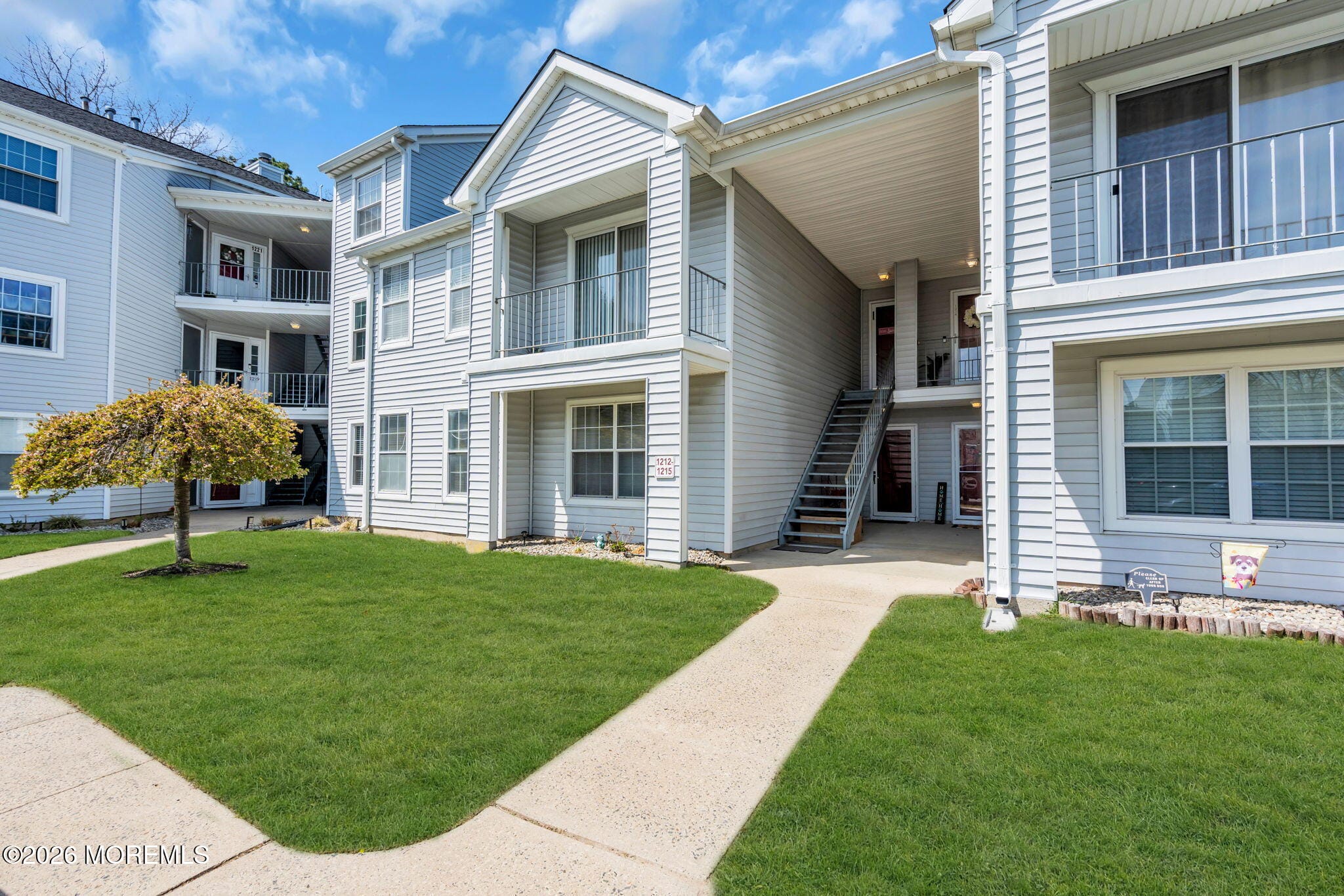 1213 Waters Edge Drive Image 3