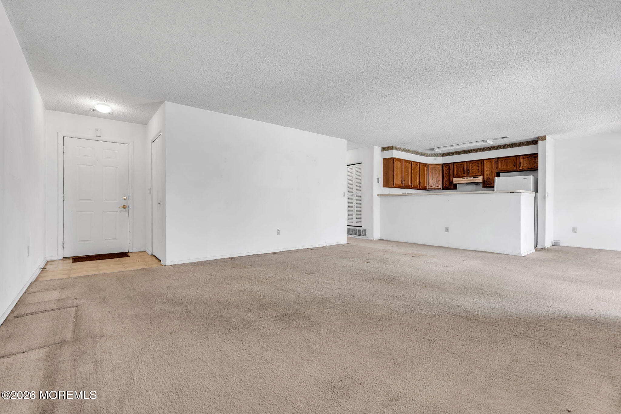 1213 Waters Edge Drive Image 4