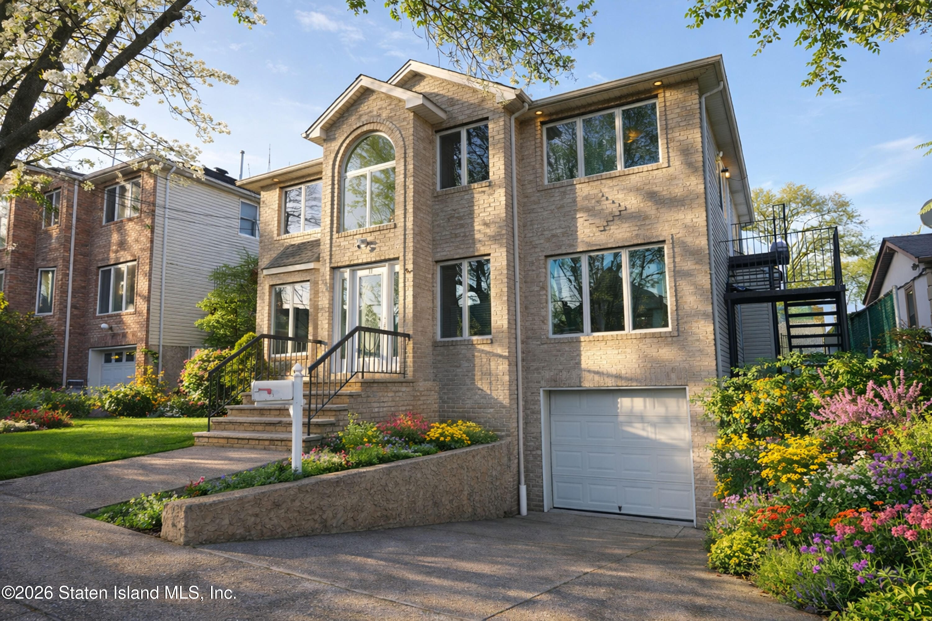 11 Whitaker Place Image 2