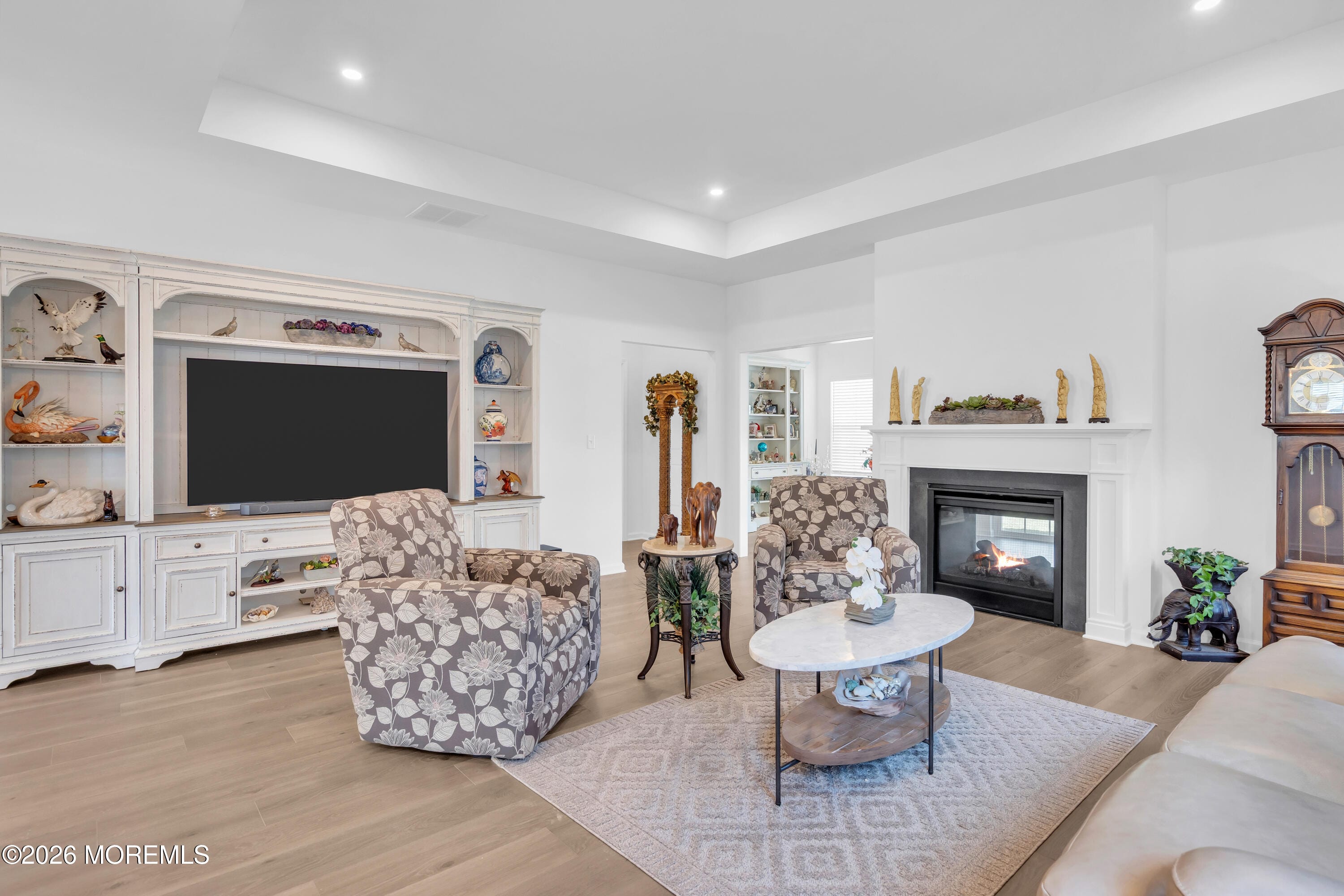 8 Garden Path Image 4