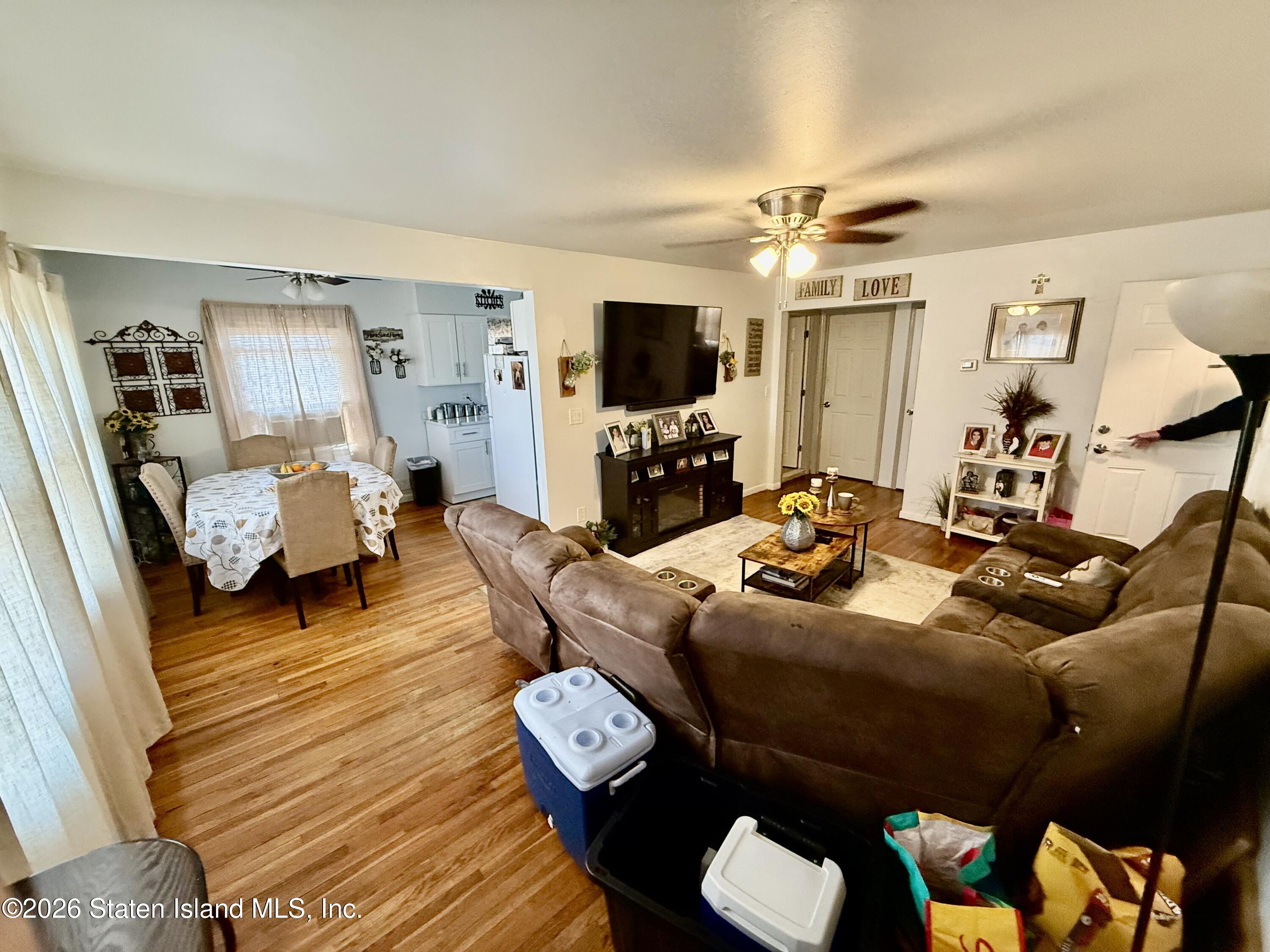 36 Pacific Avenue Image 3