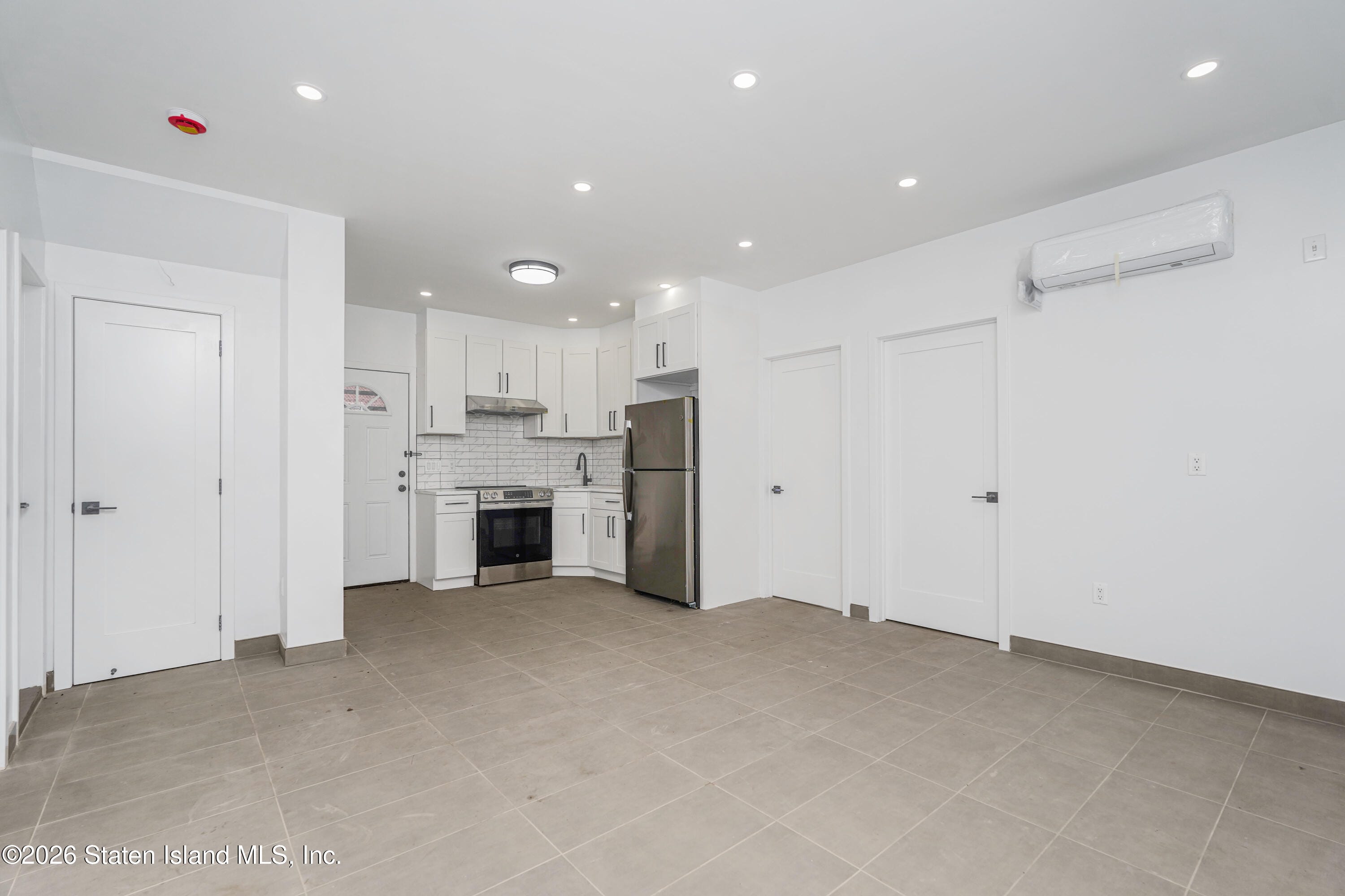 32 Remsen Street, Staten Island, NY, 10304 image 37