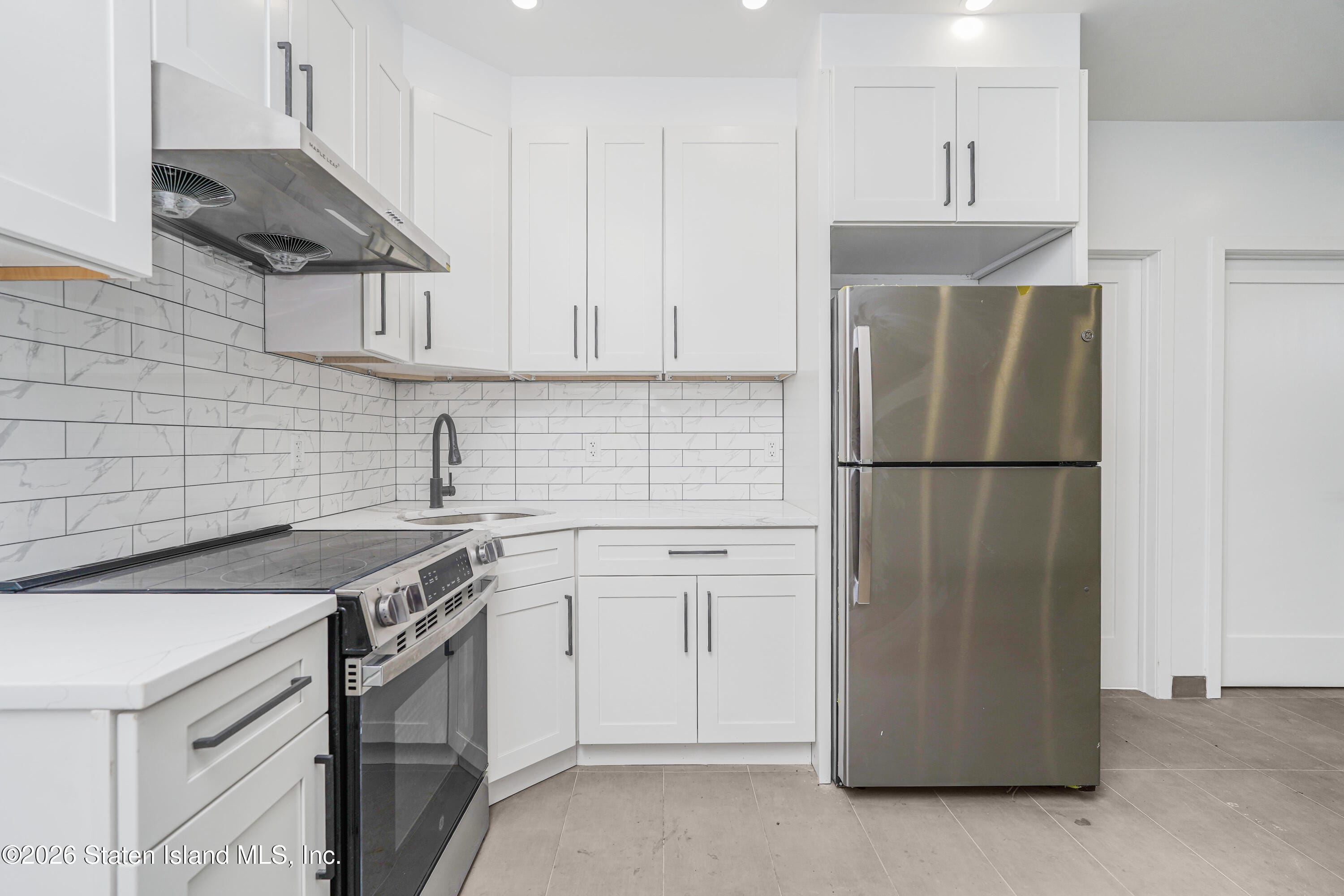 32 Remsen Street, Staten Island, NY, 10304 image 38