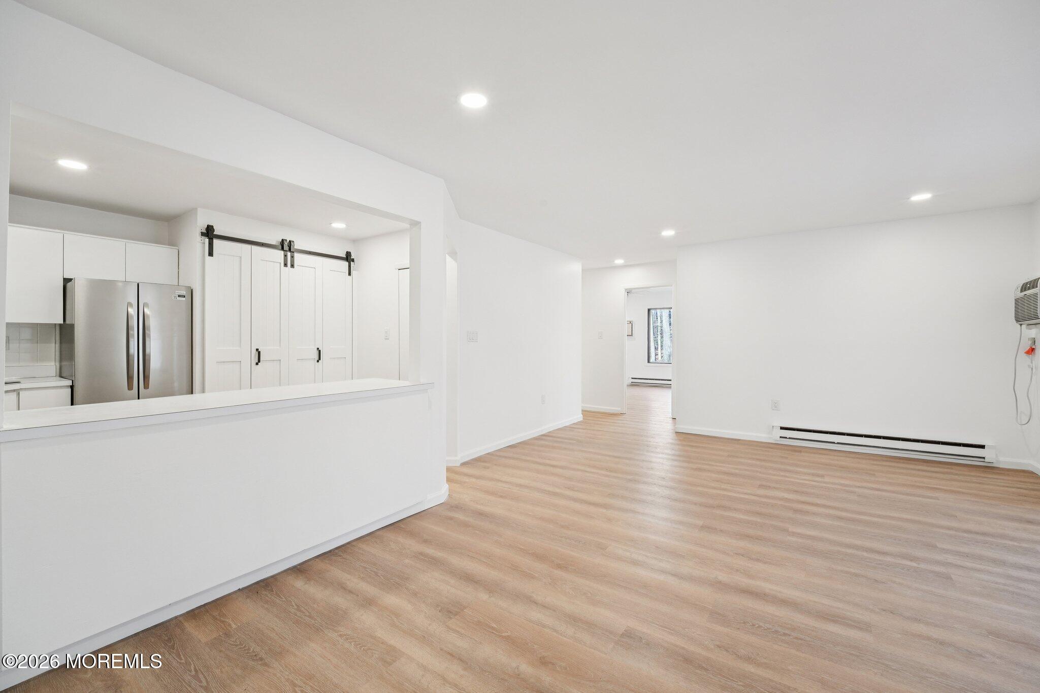 93 Lexington Court Image 5