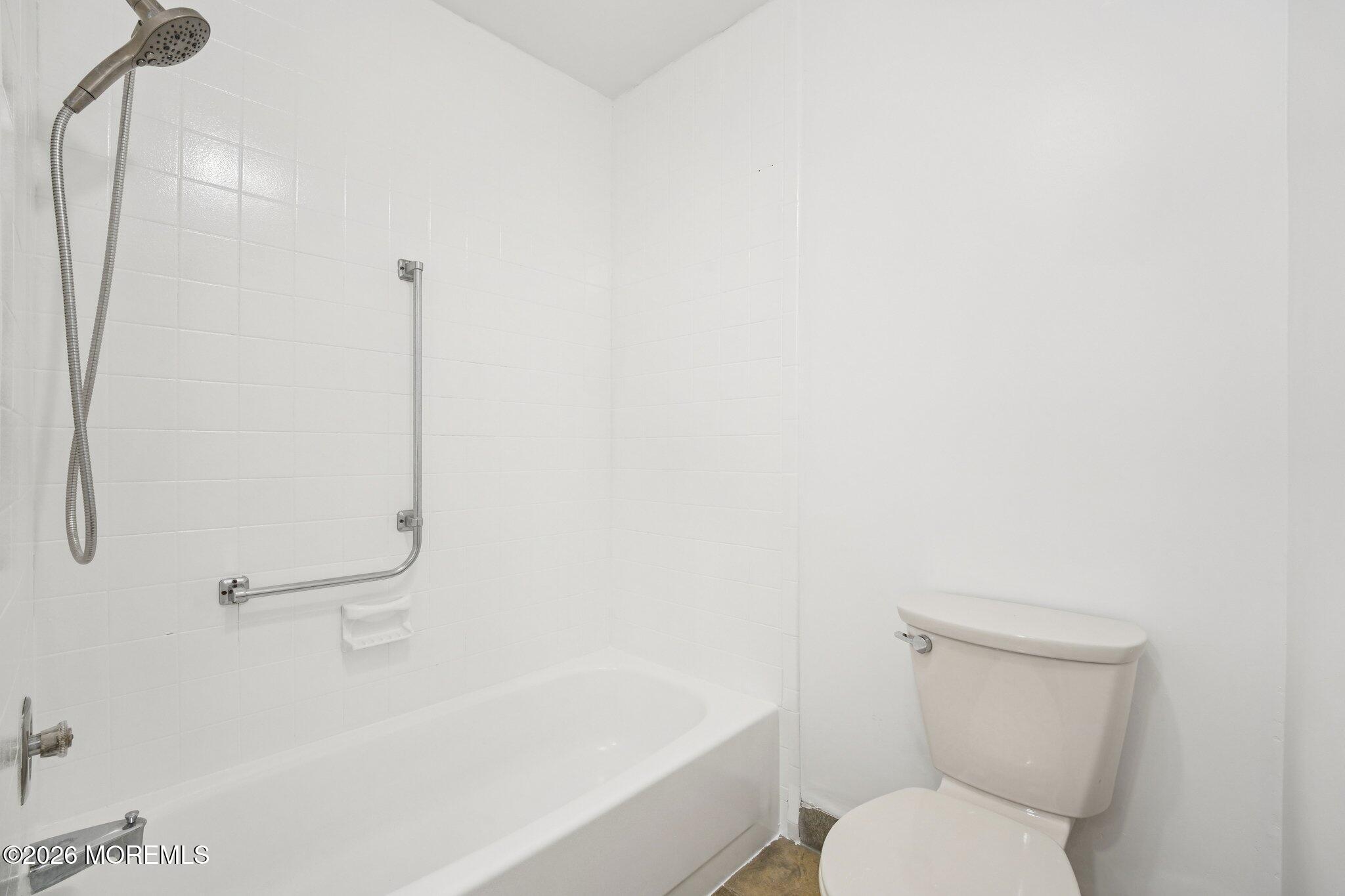 93 Lexington Court, Red Bank, NJ, 07701 image 40