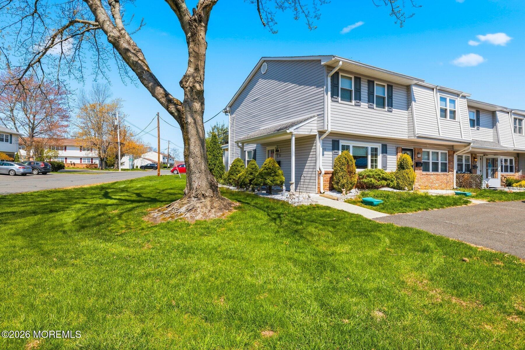 52 Galewood Drive 637, Matawan, NJ, 07747