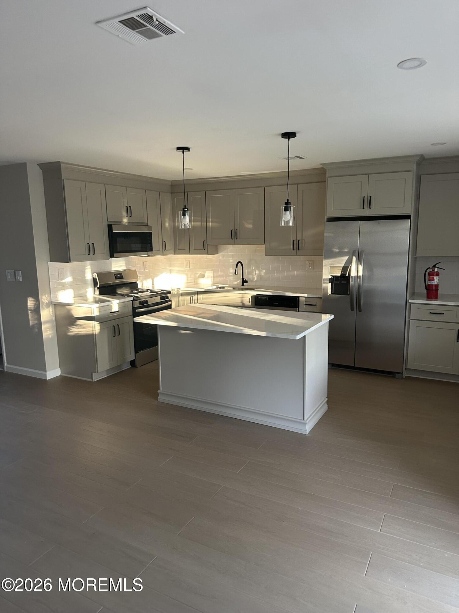 316 Coventry Court E Image 3