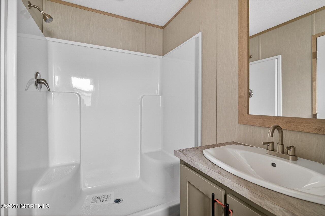 228 Maple Street Image 5