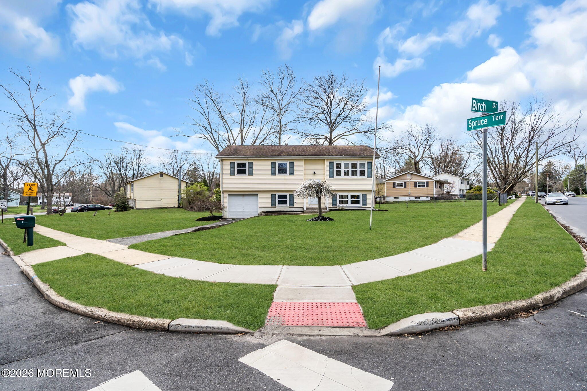 7 Spruce Terrace Image 4