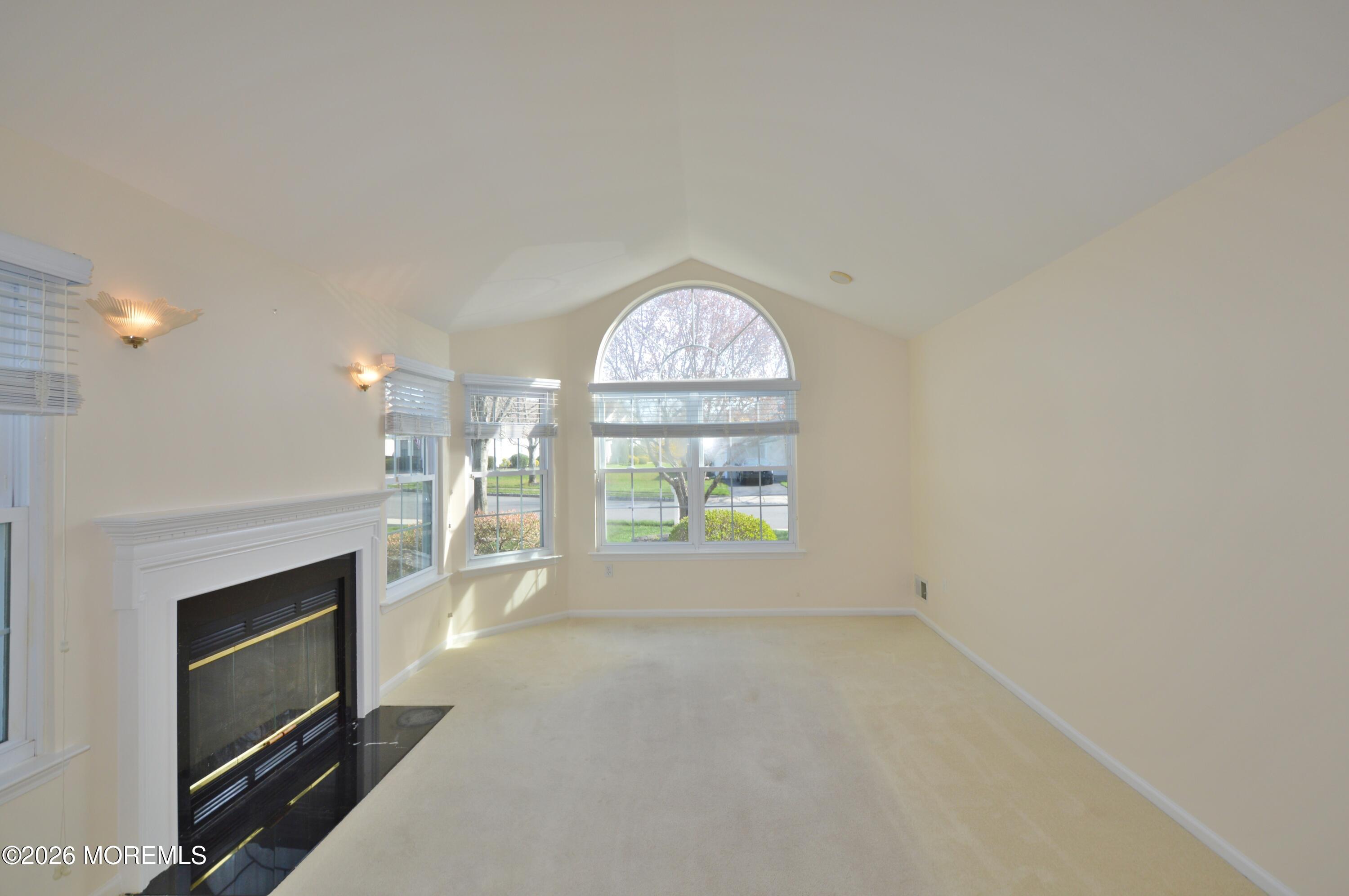 2753 Rockport Lane Image 5