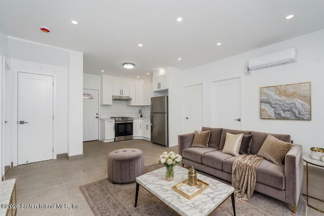 32 Remsen Street, Staten Island, NY, 10304 image 35