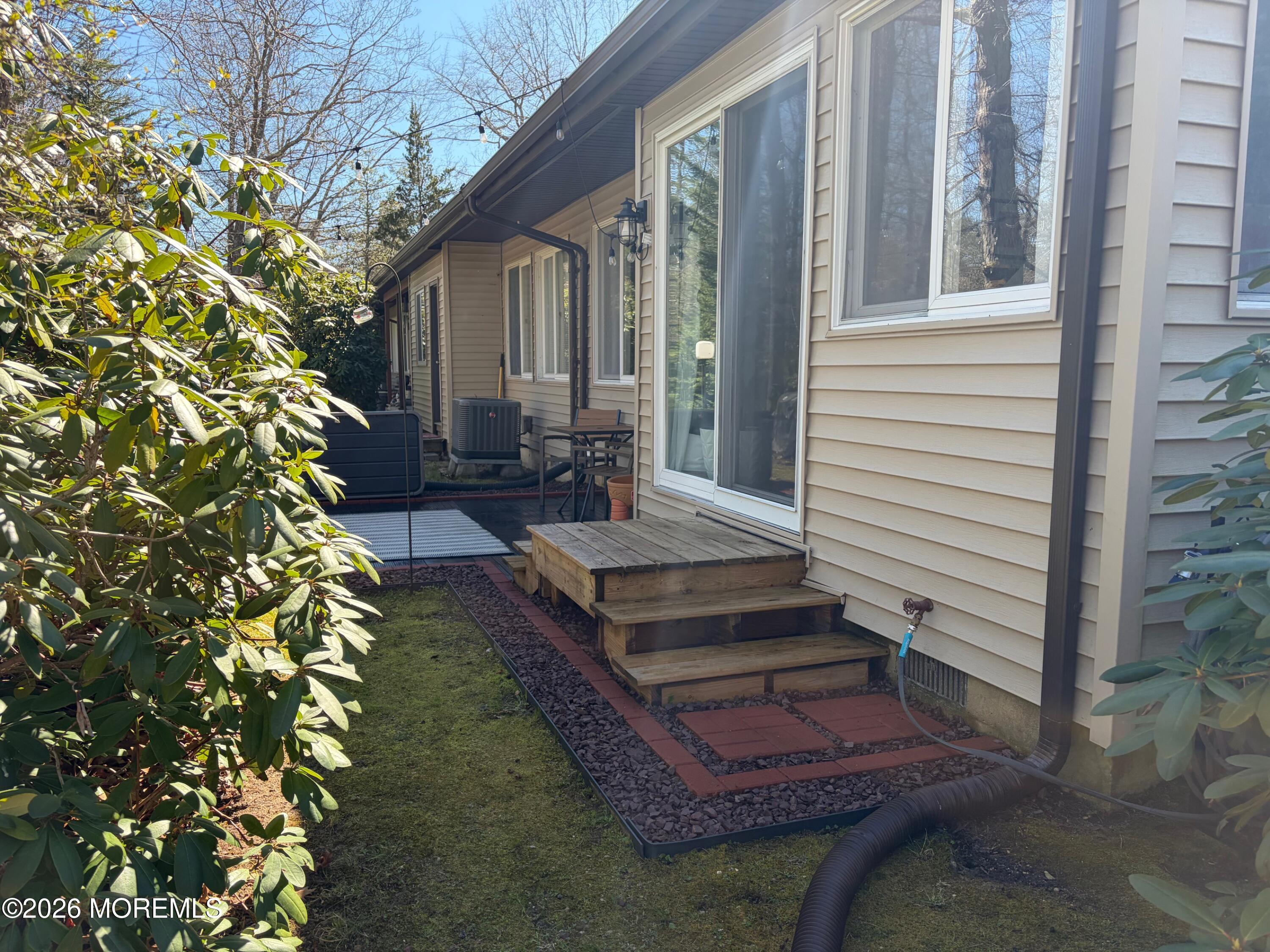 103 Middle Holly Lane Image 4