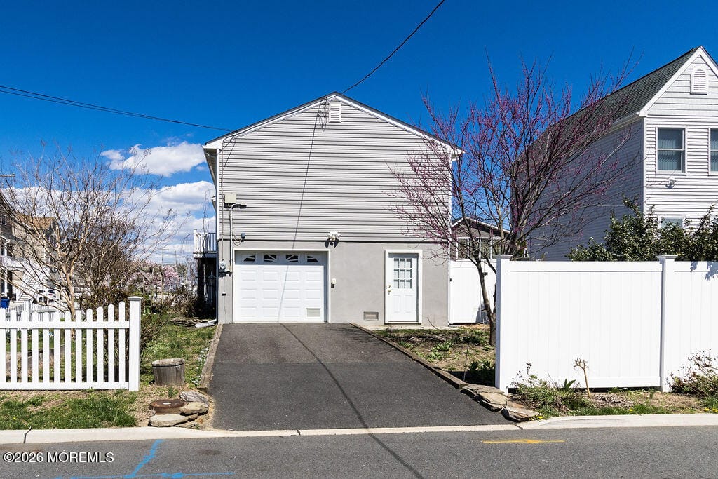 310 Pine Street Image 4