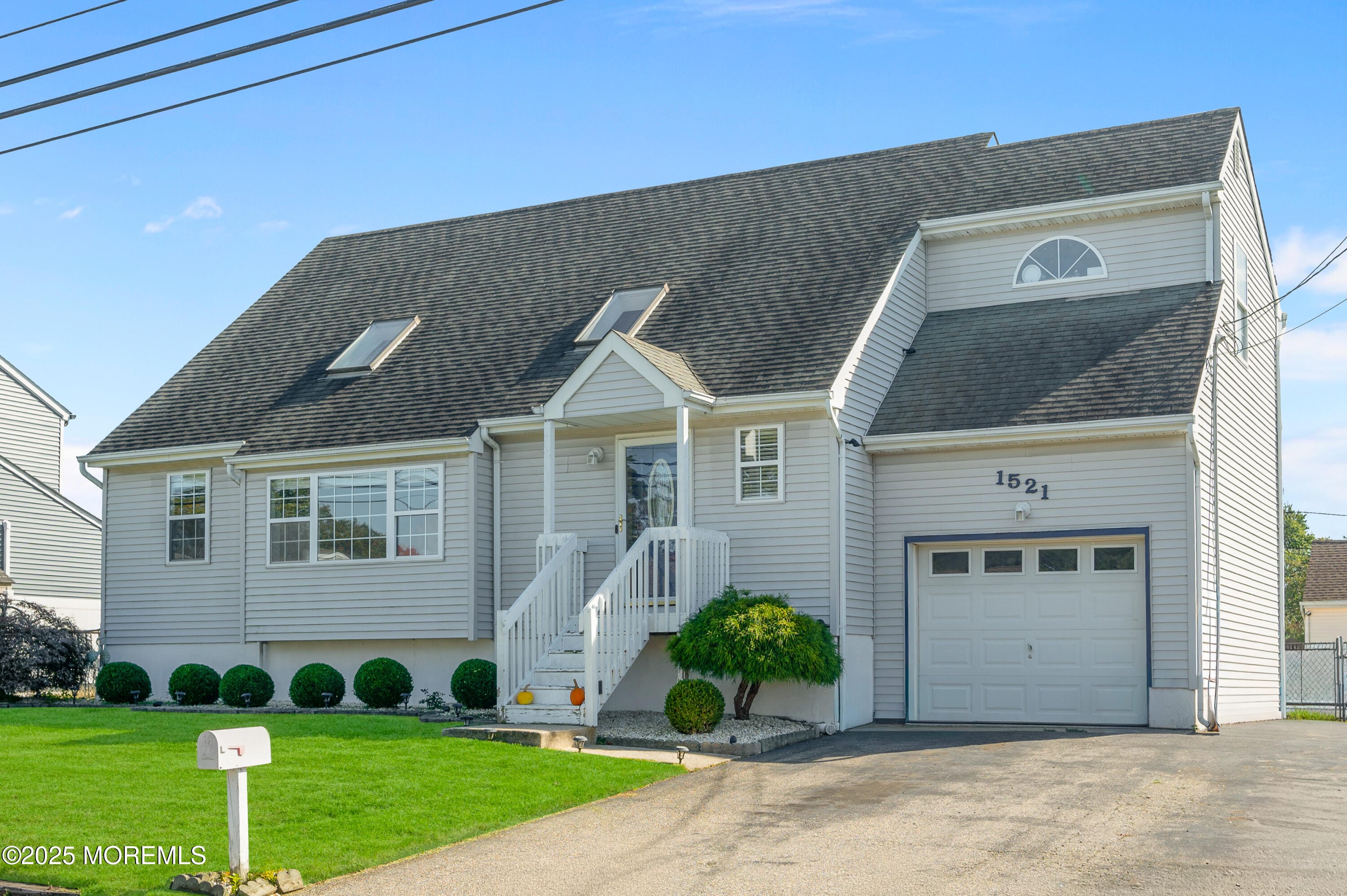 1521 Neptune Avenue Image 3