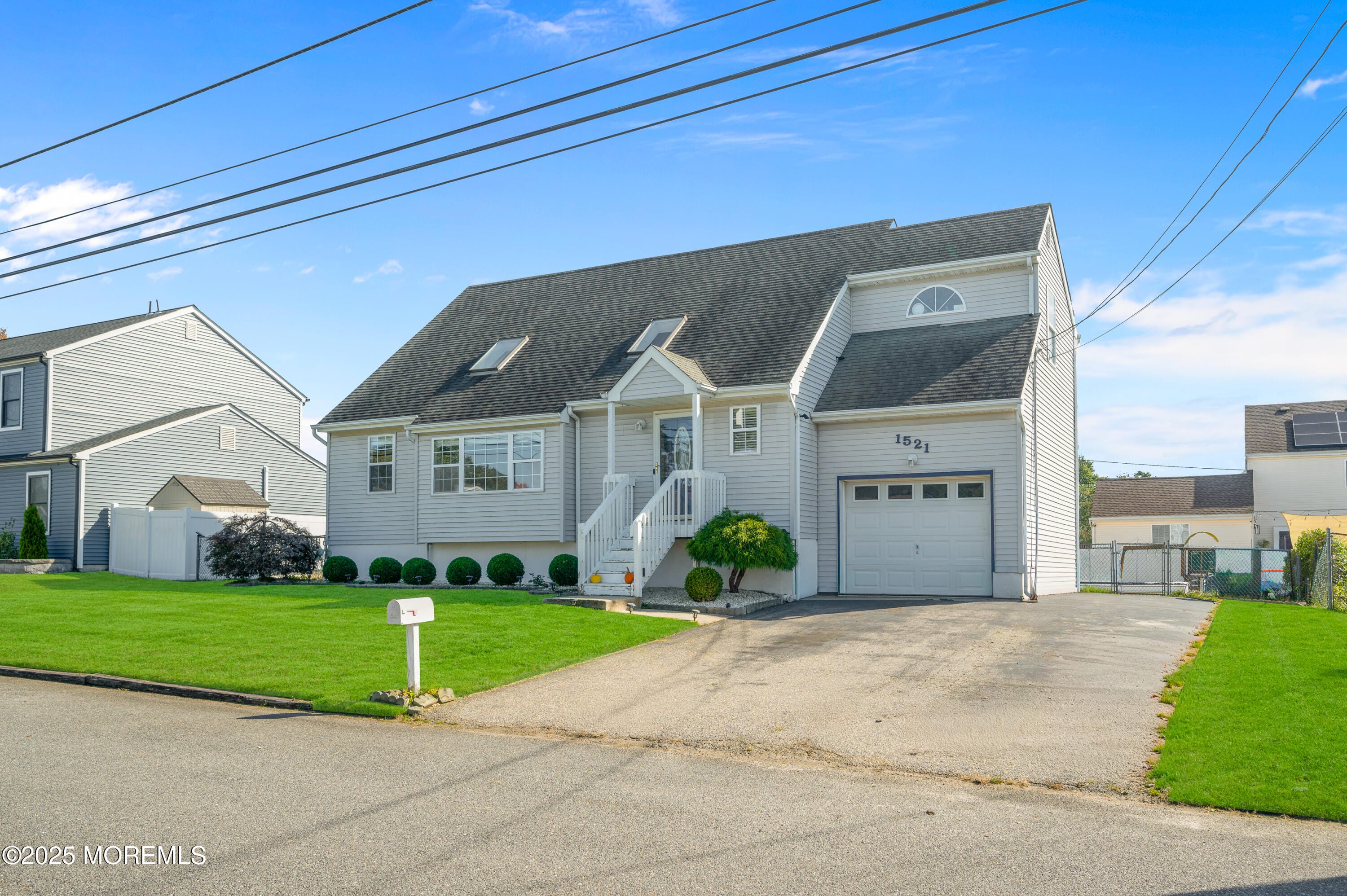 1521 Neptune Avenue Image 4