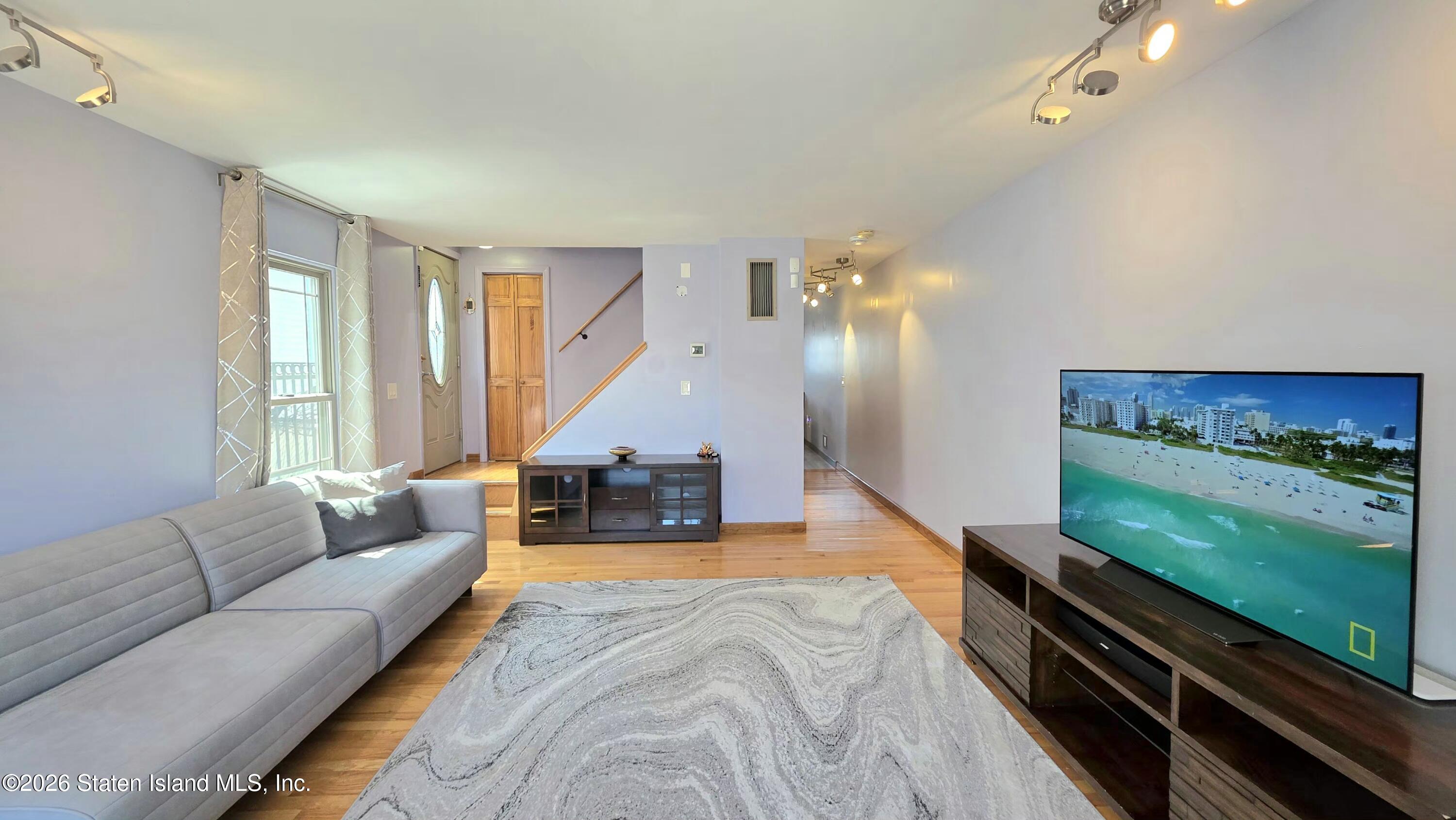 44 Cortelyou Avenue Image 4