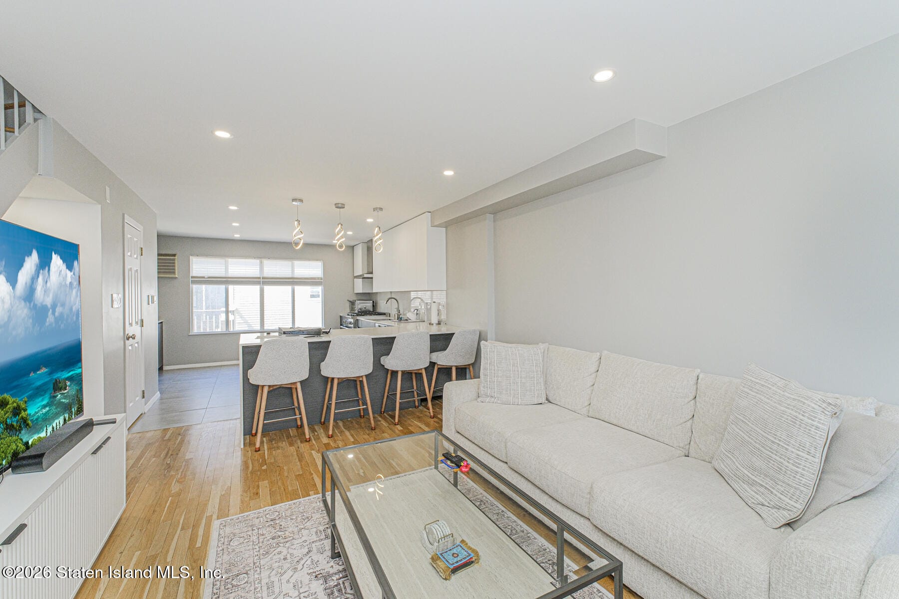 210 Tennyson Drive Image 4