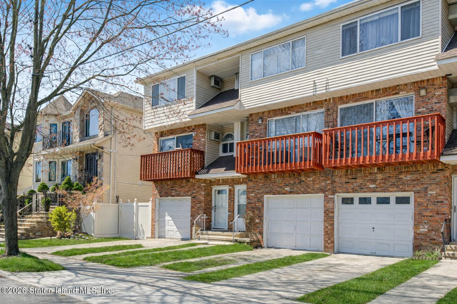 210 Tennyson Drive Image 2