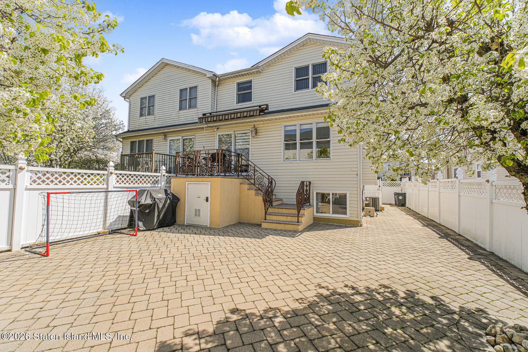 115 Covington Circle, Staten Island, NY, 10312 image 6