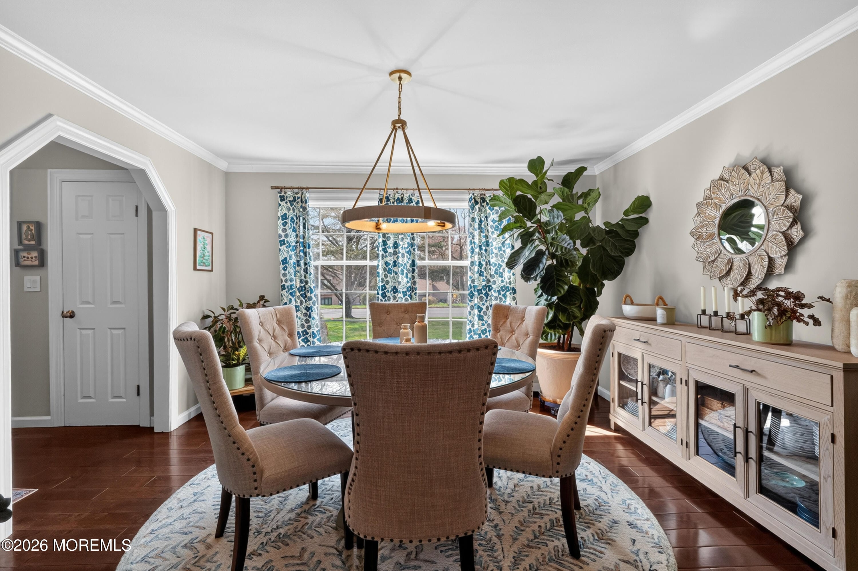 1910 Robin Hood Drive Image 3