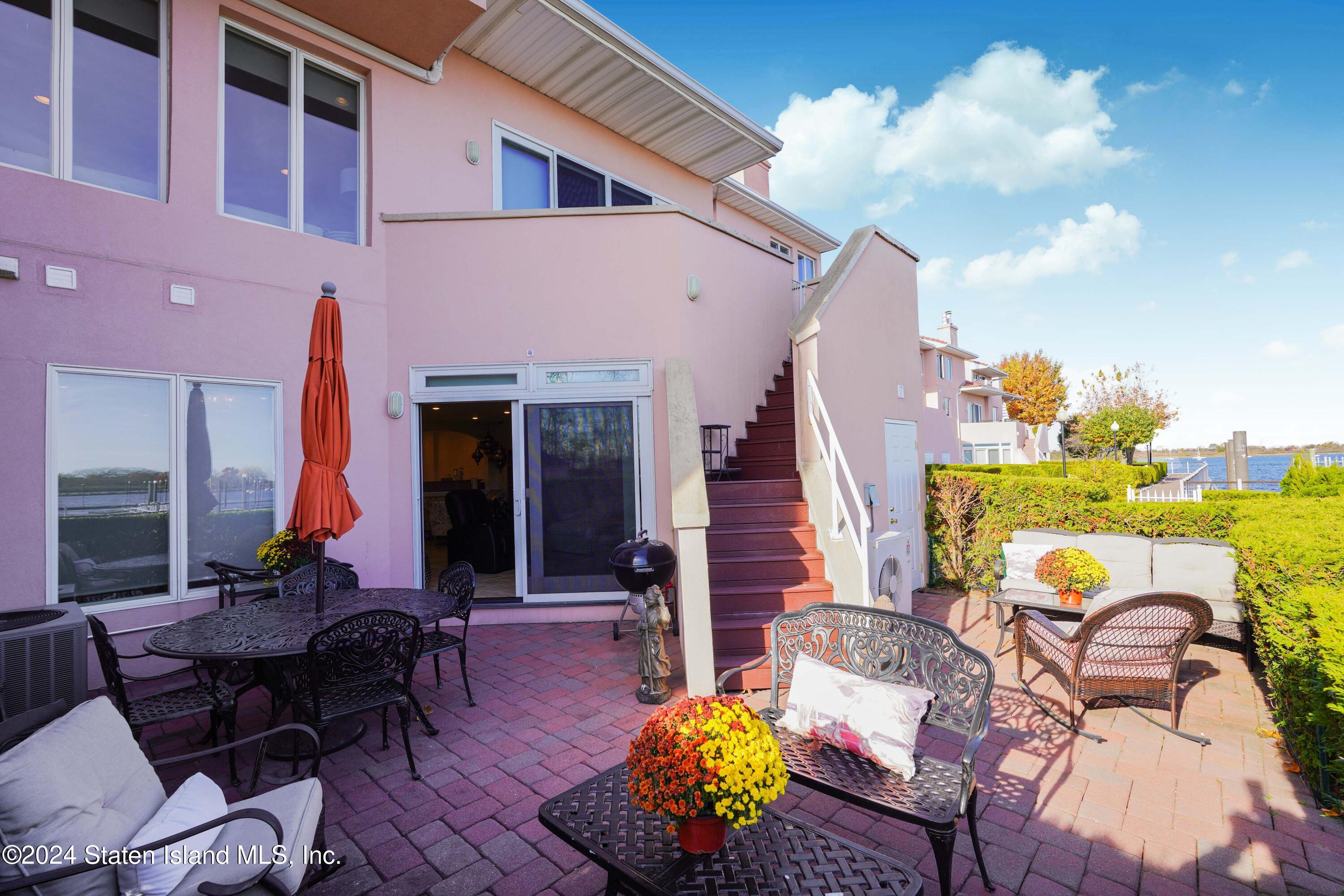 46 Harbour Court Image 5