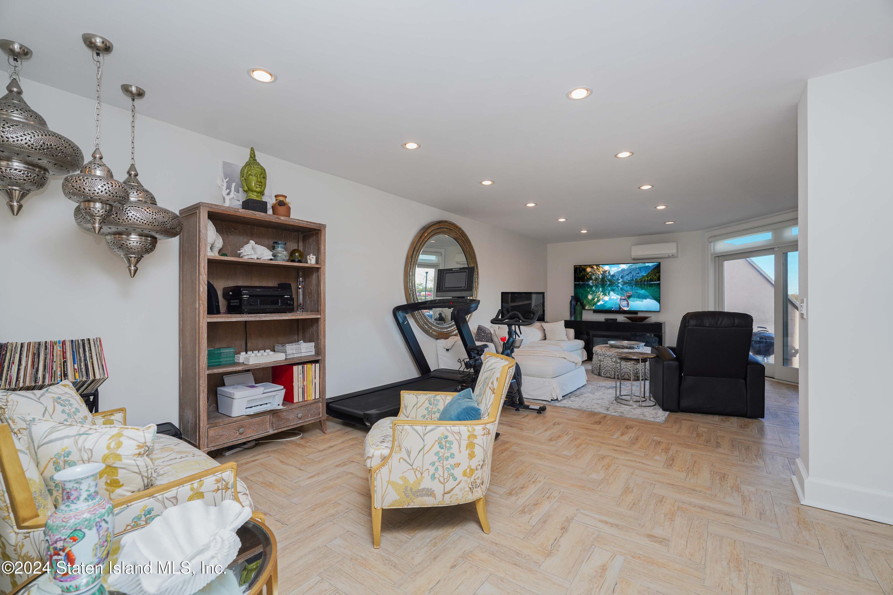 46 Harbour Court, Staten Island, NY, 10308 image 11