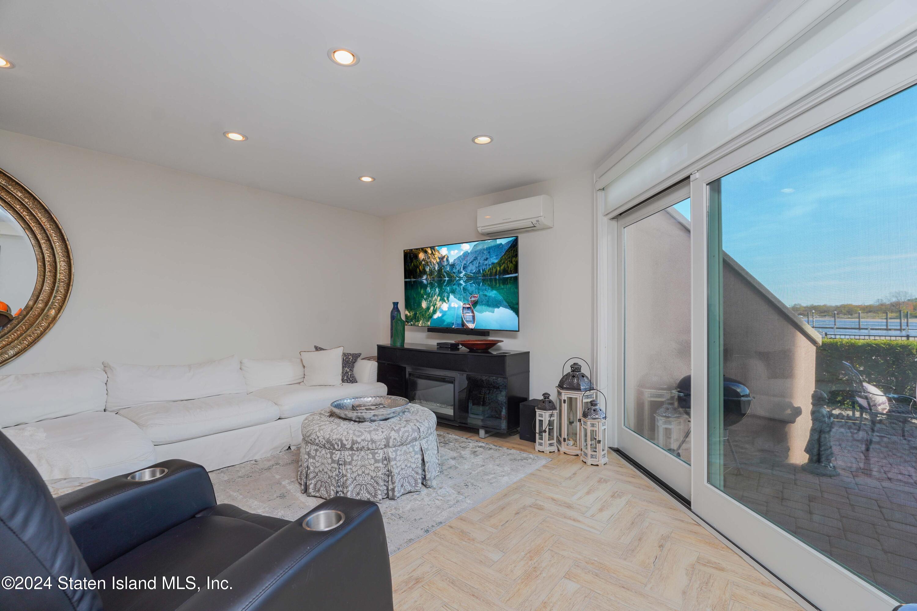 46 Harbour Court, Staten Island, NY, 10308 image 12