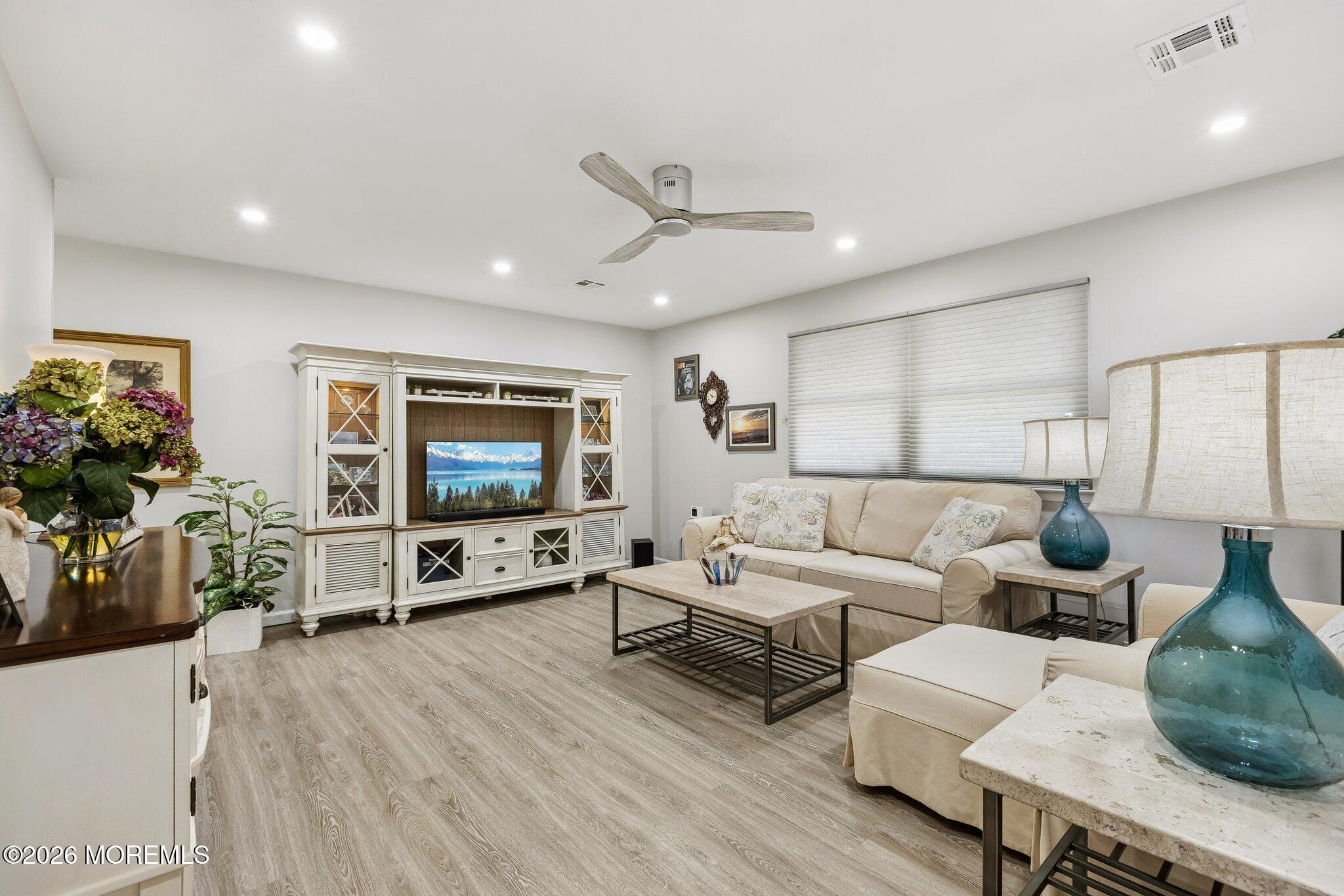 3B Greenwood Lane 62 Image 3