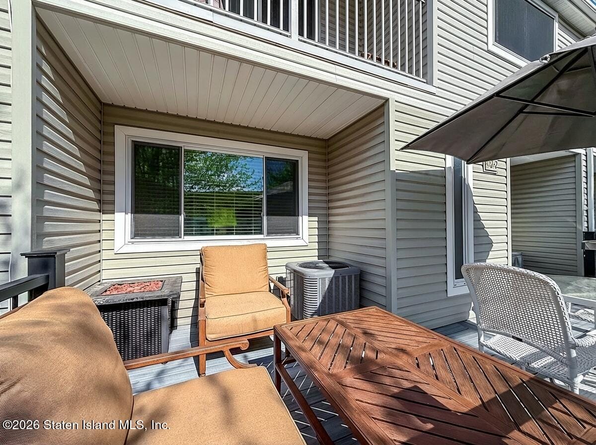 442-2 Caswell Avenue 2 Image 2